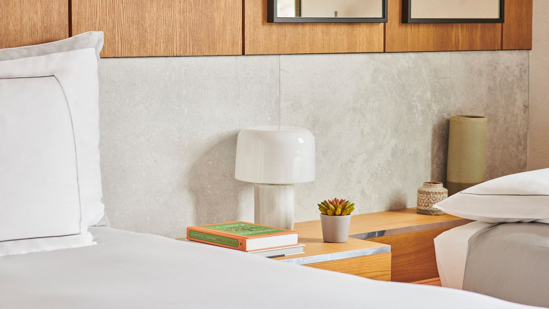 Grand Hyatt Barcelona One King Bed With Extra Bed Nightstand Details