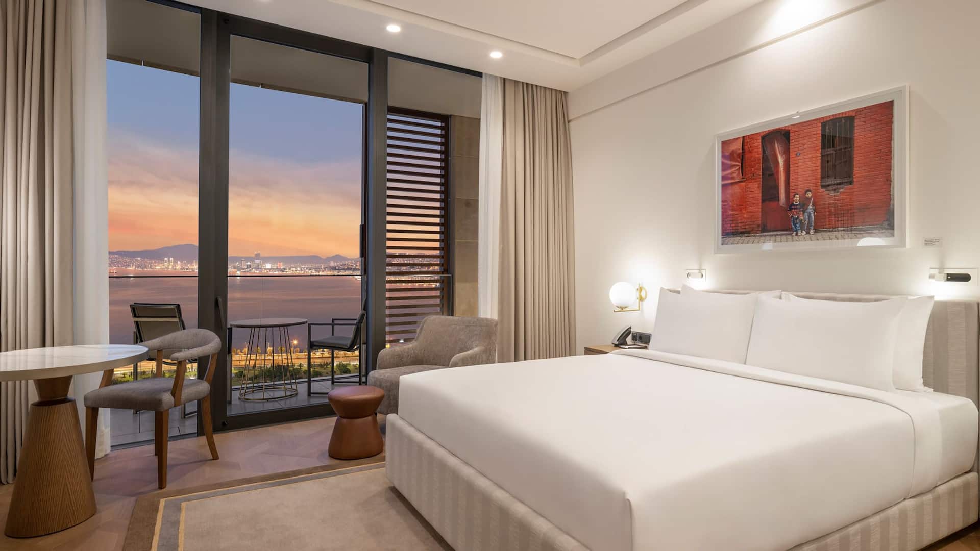 Hyatt Regency İzmir İstinyePark King Bed Deluxe Room With Balcony