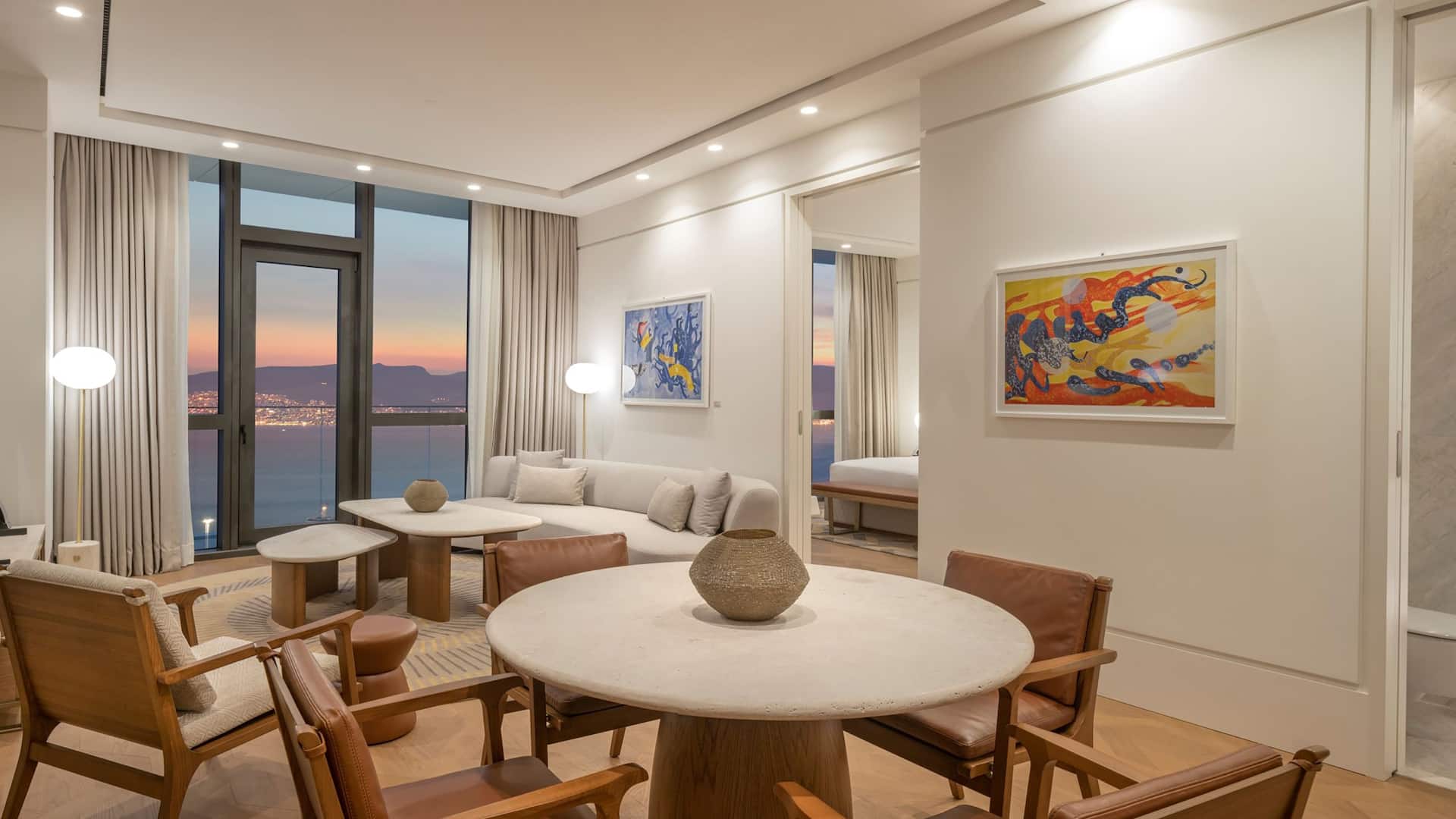Hyatt Regency İzmir İstinyePark Regency Suite Entrance View