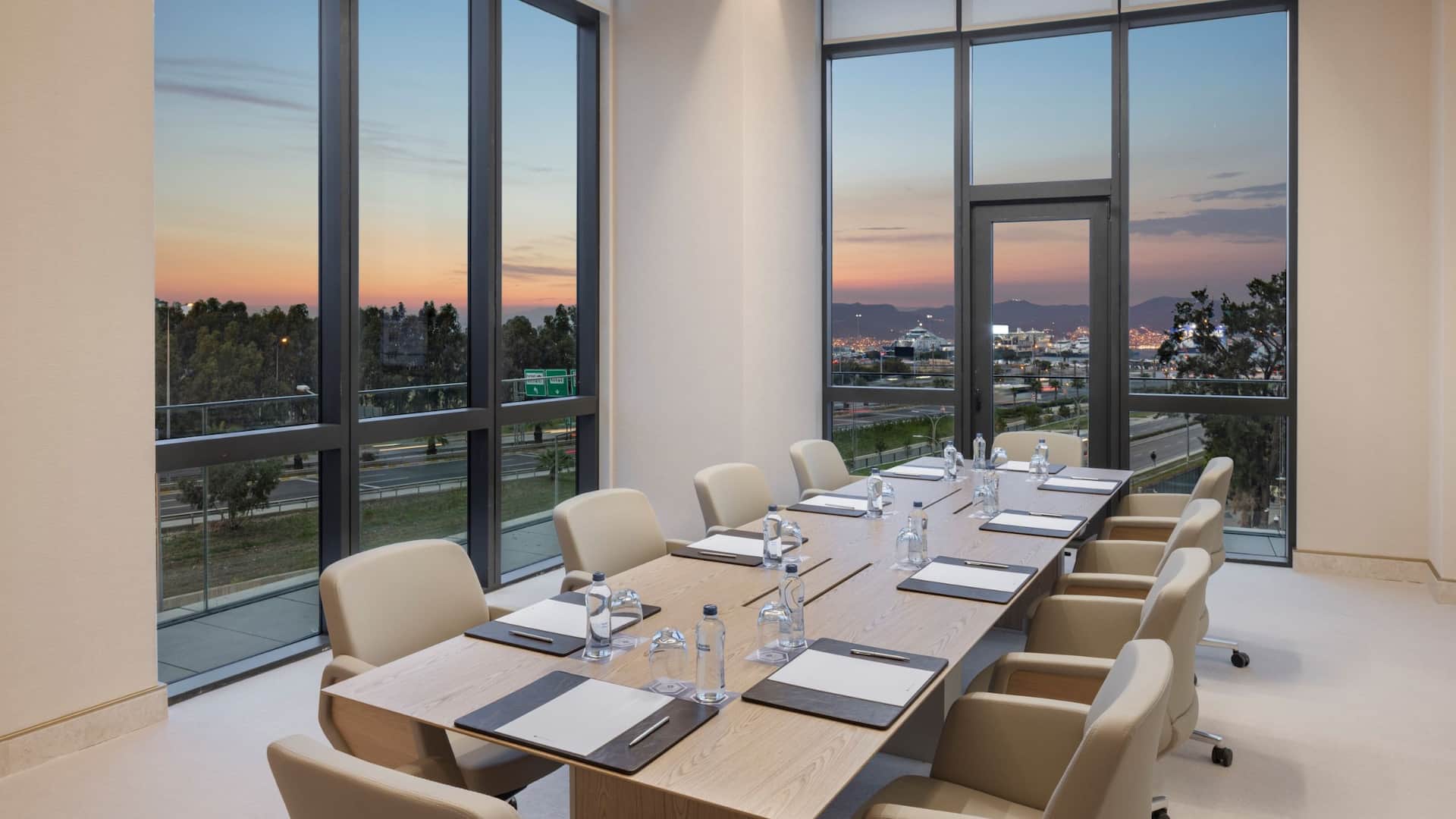 Hyatt Regency İzmir İstinyePark Executive Meeting Room