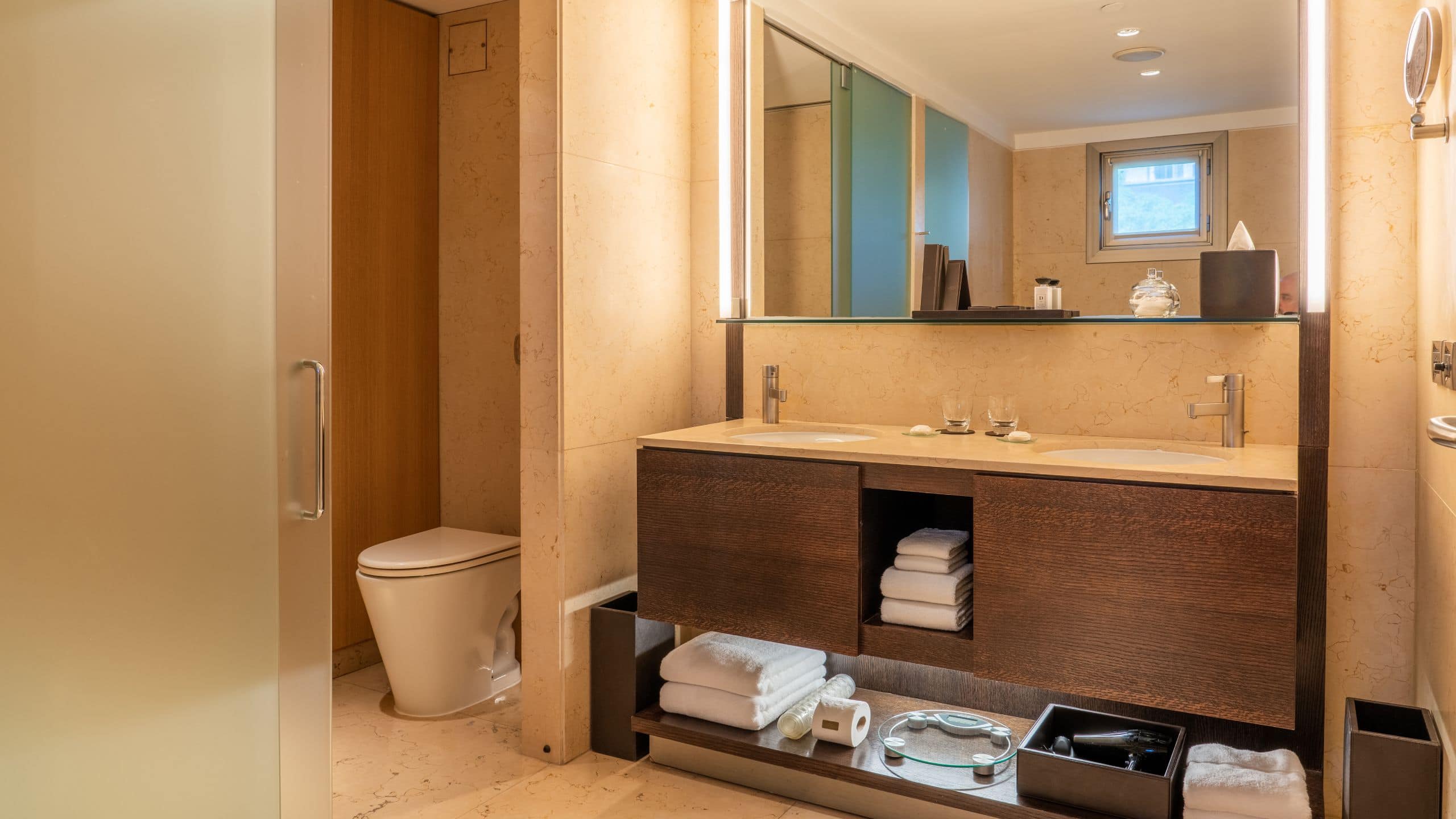 4 de 4 Palacio Duhau - Park Hyatt Buenos Aires Bueph Park Executive Bathroom