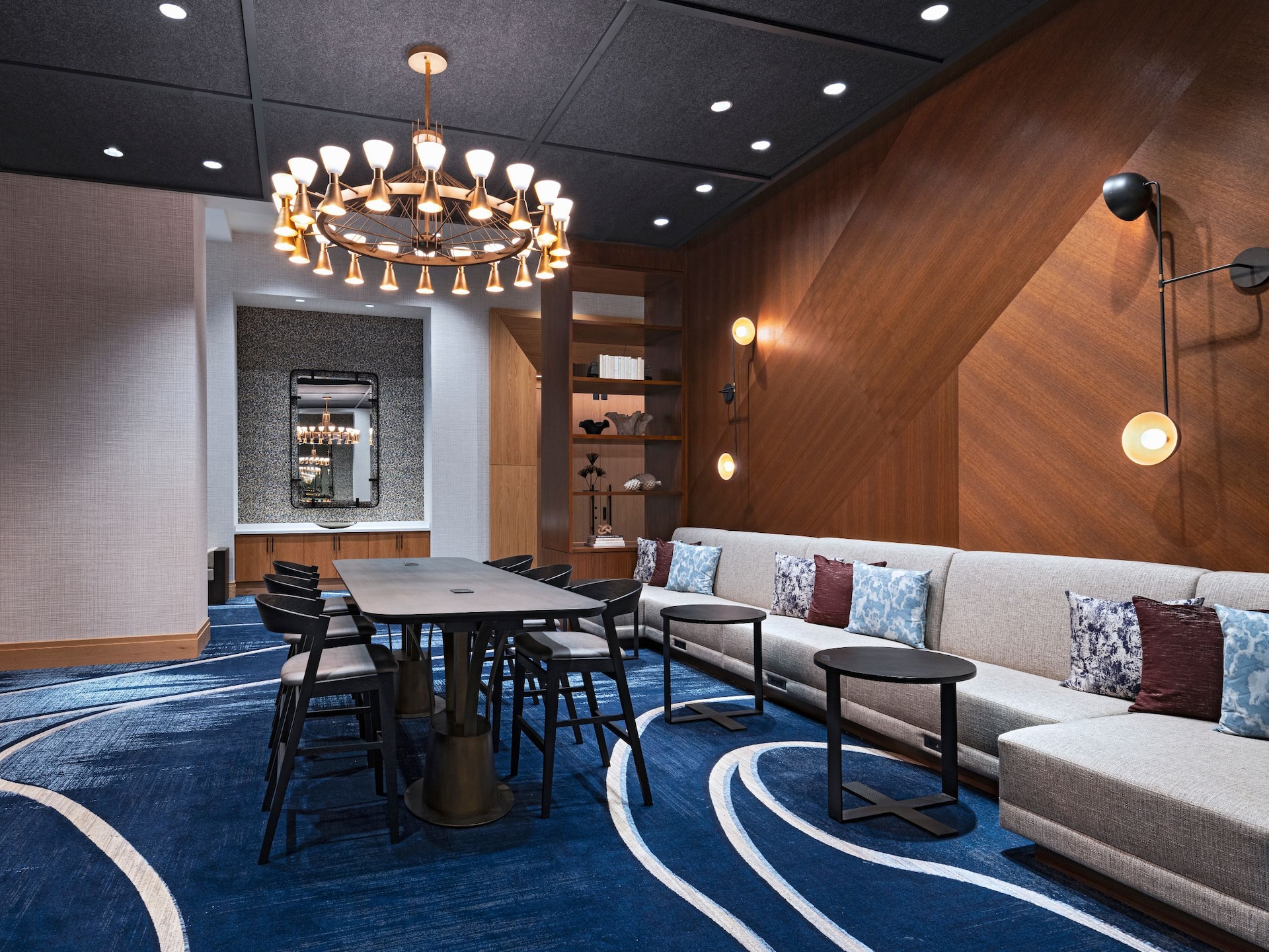 Hyatt Regency Conroe Broadcast Lounge