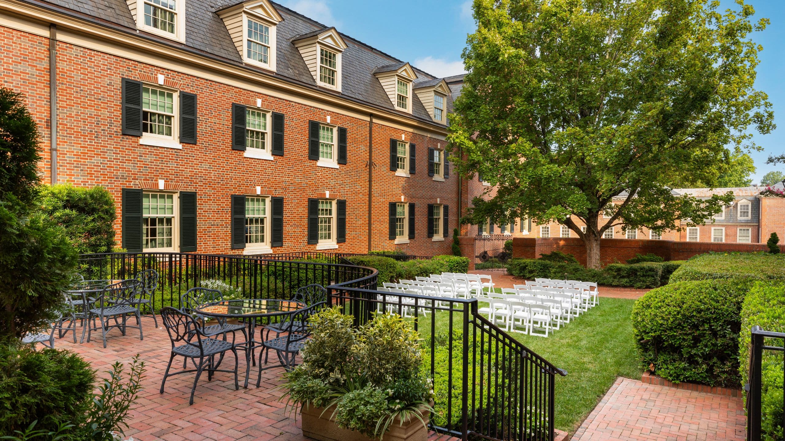 The Carolina Inn Exterior Patio Chairs