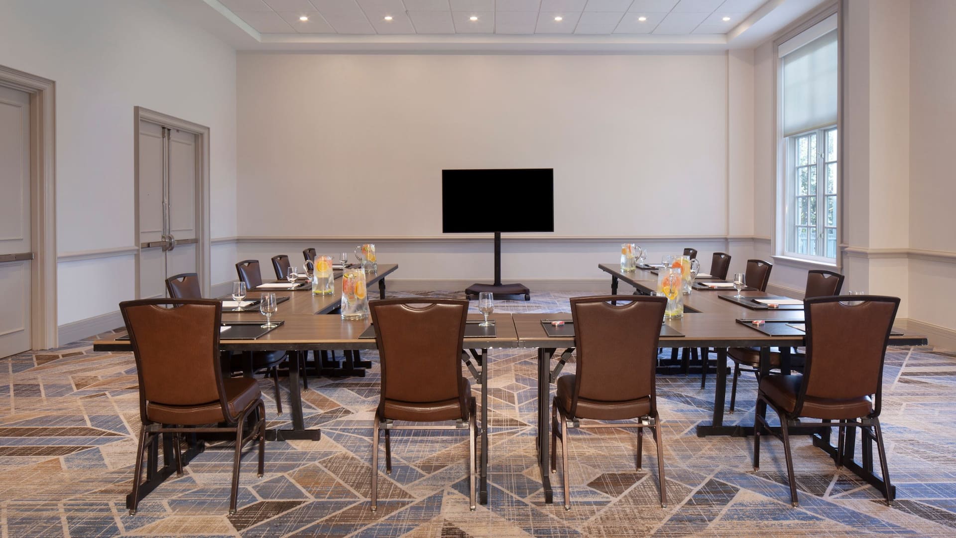 Hyatt Regency Hill Country Resort and Spa Uvalde U Shape