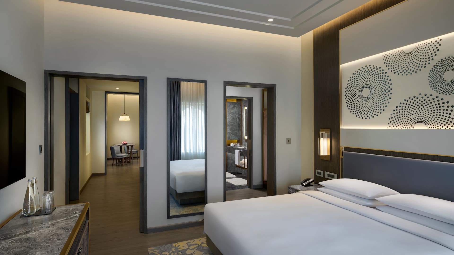 Hyatt Regency Jaipur Mansarovar Majestic Suite