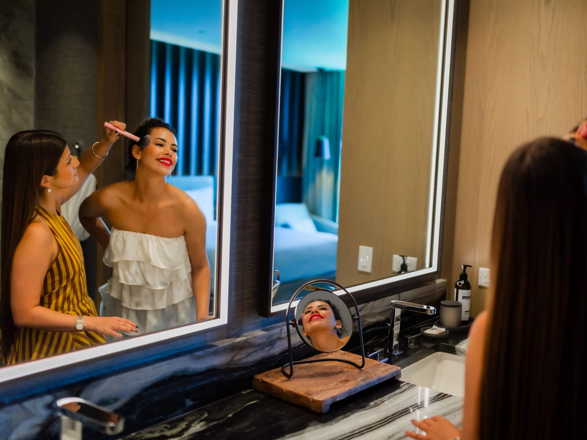 Hyatt Regency Conroe Bride Presidential