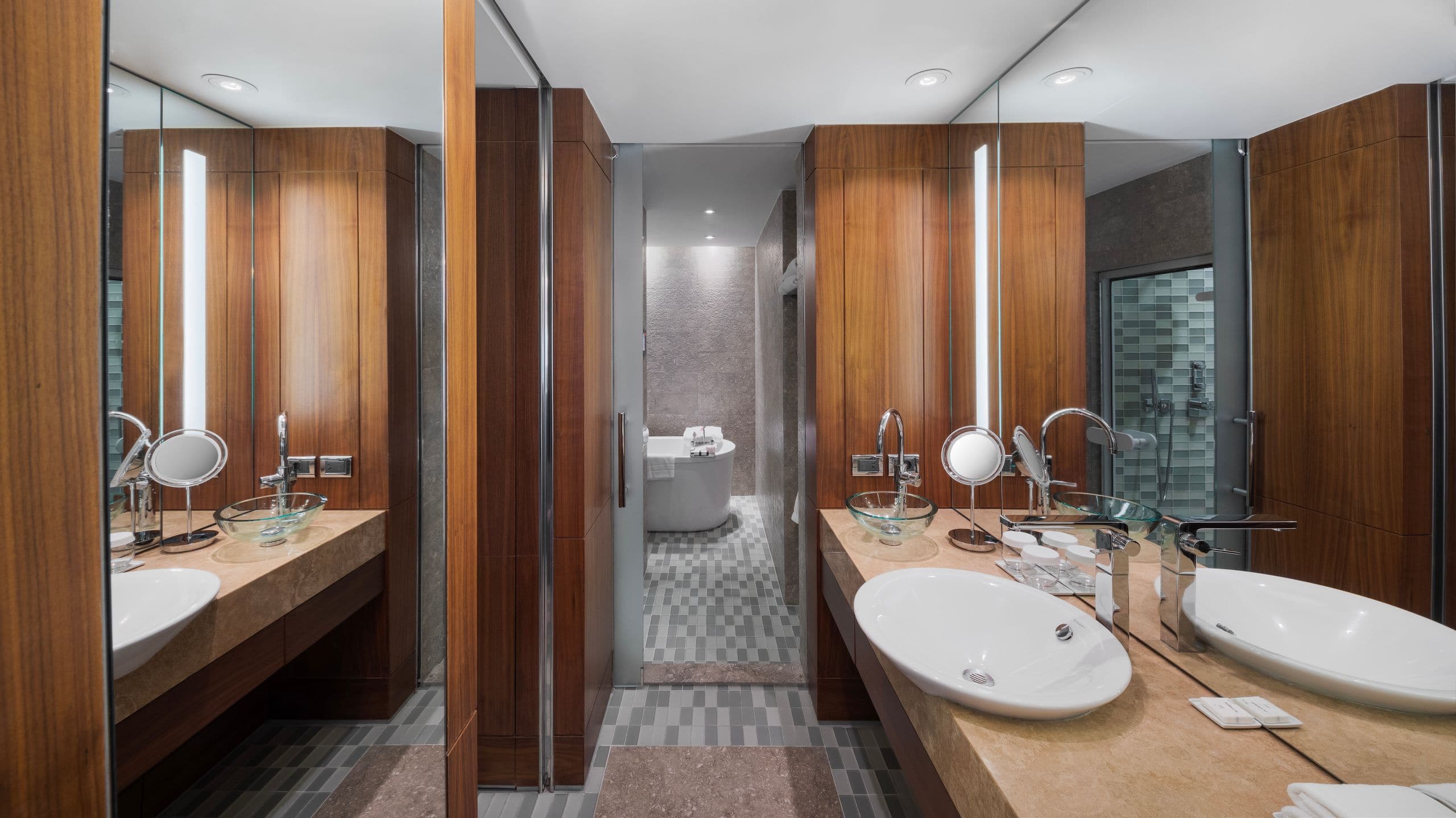 3 de 5 Park Hyatt Istanbul - Macka Palas Deluxe Twin Bathroom