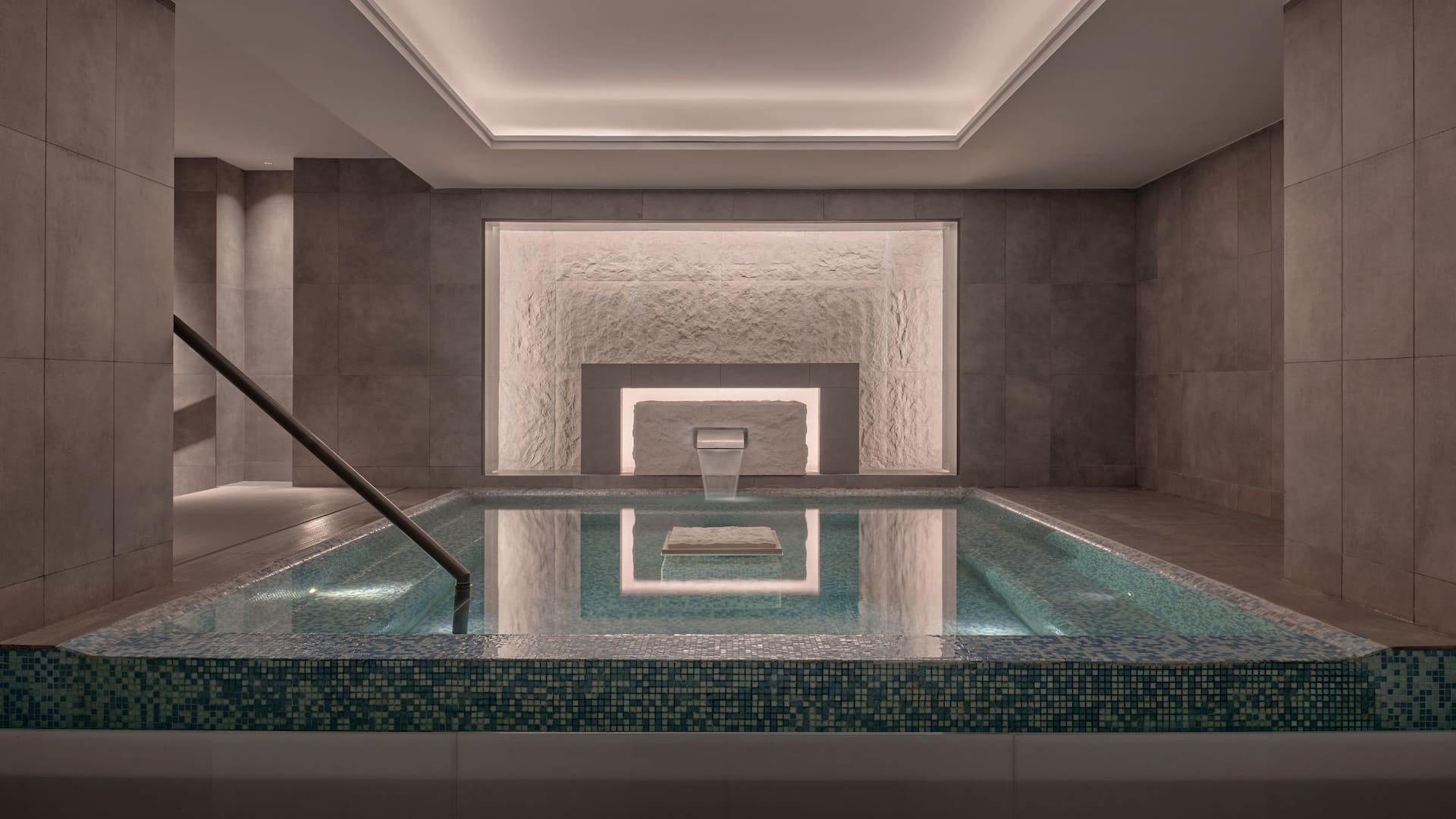 Grand Hyatt Beijing Spa Pool