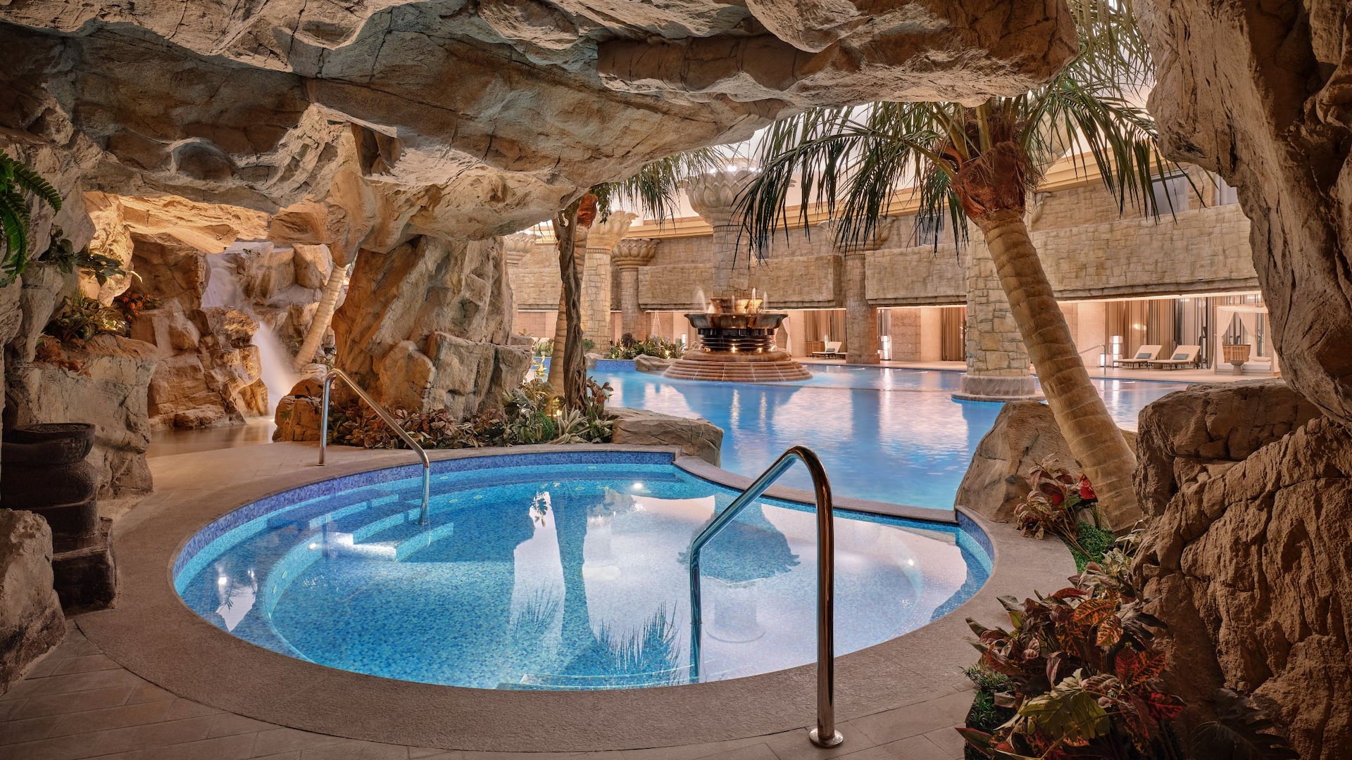 Grand Hyatt Beijing Swimming Pool Detail