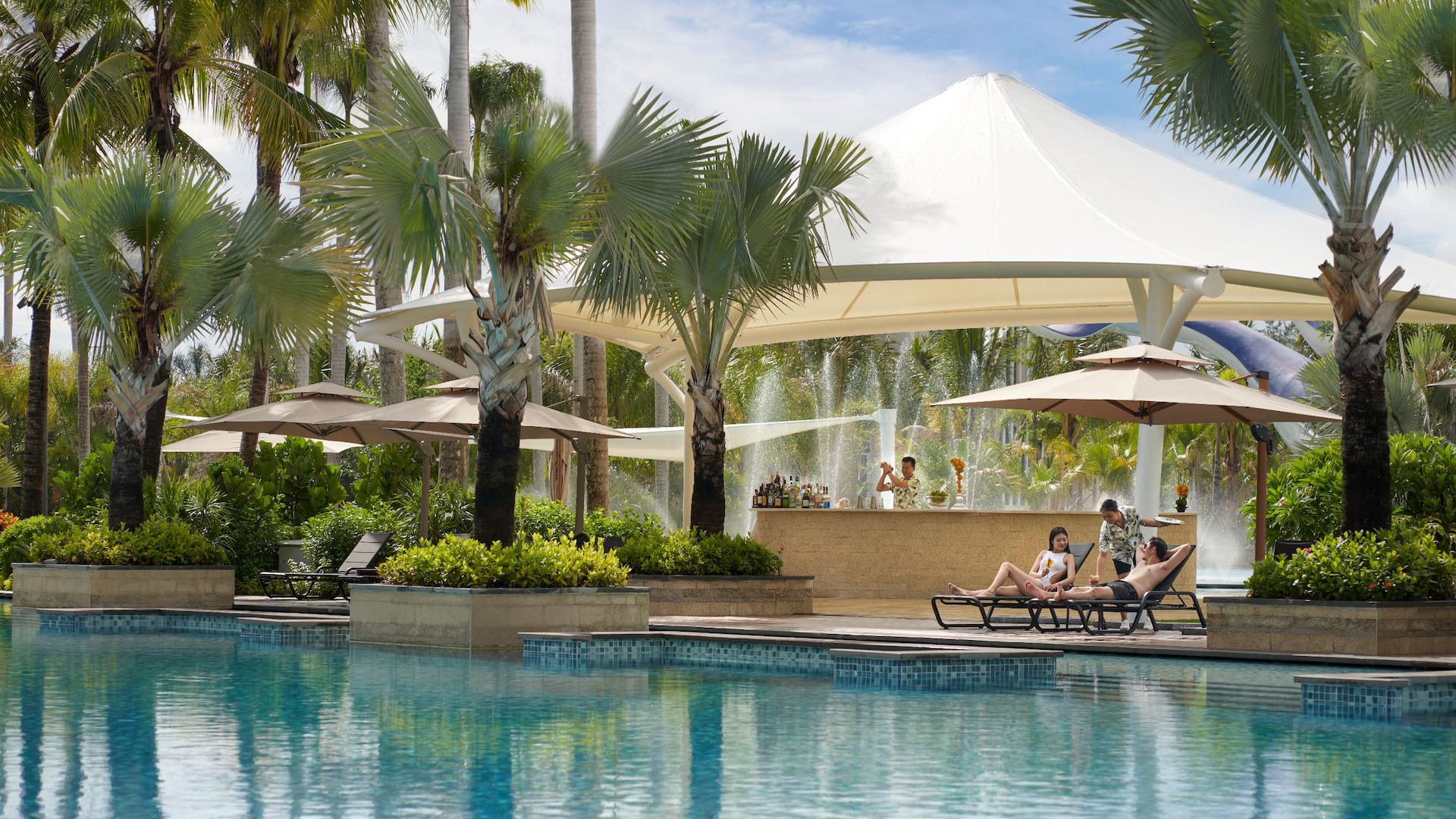 Hyatt Regency Sanya Tianli Bay Couple Pool Bar