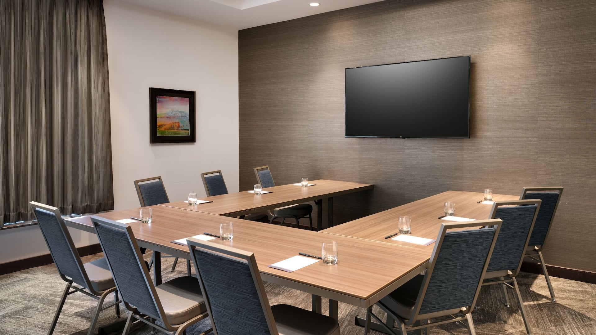 1 of 2 Hyatt Place Provo Meeting Room U Shape Setup Tale