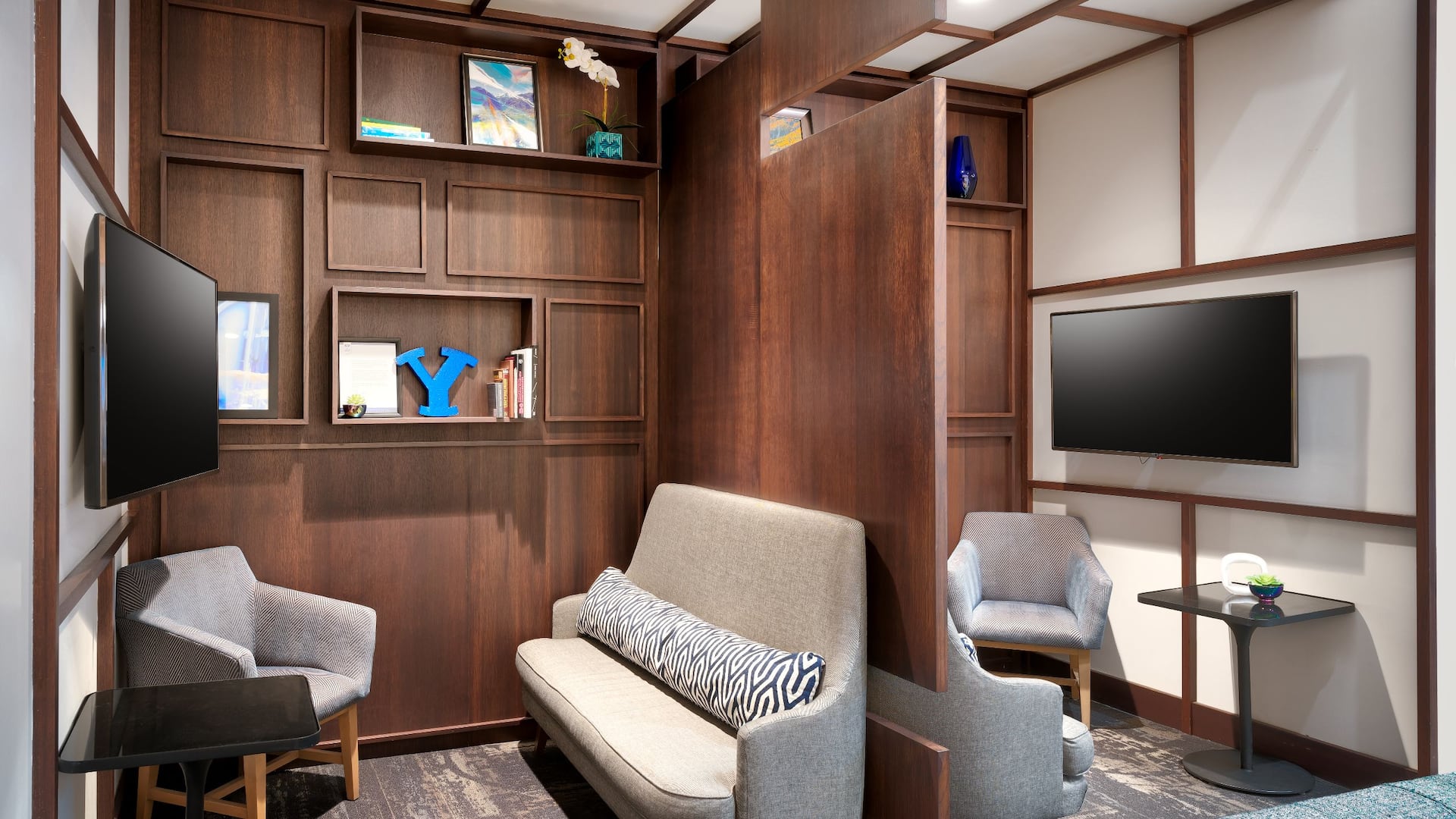 Hyatt Place Provo Lobby Seating Televisions