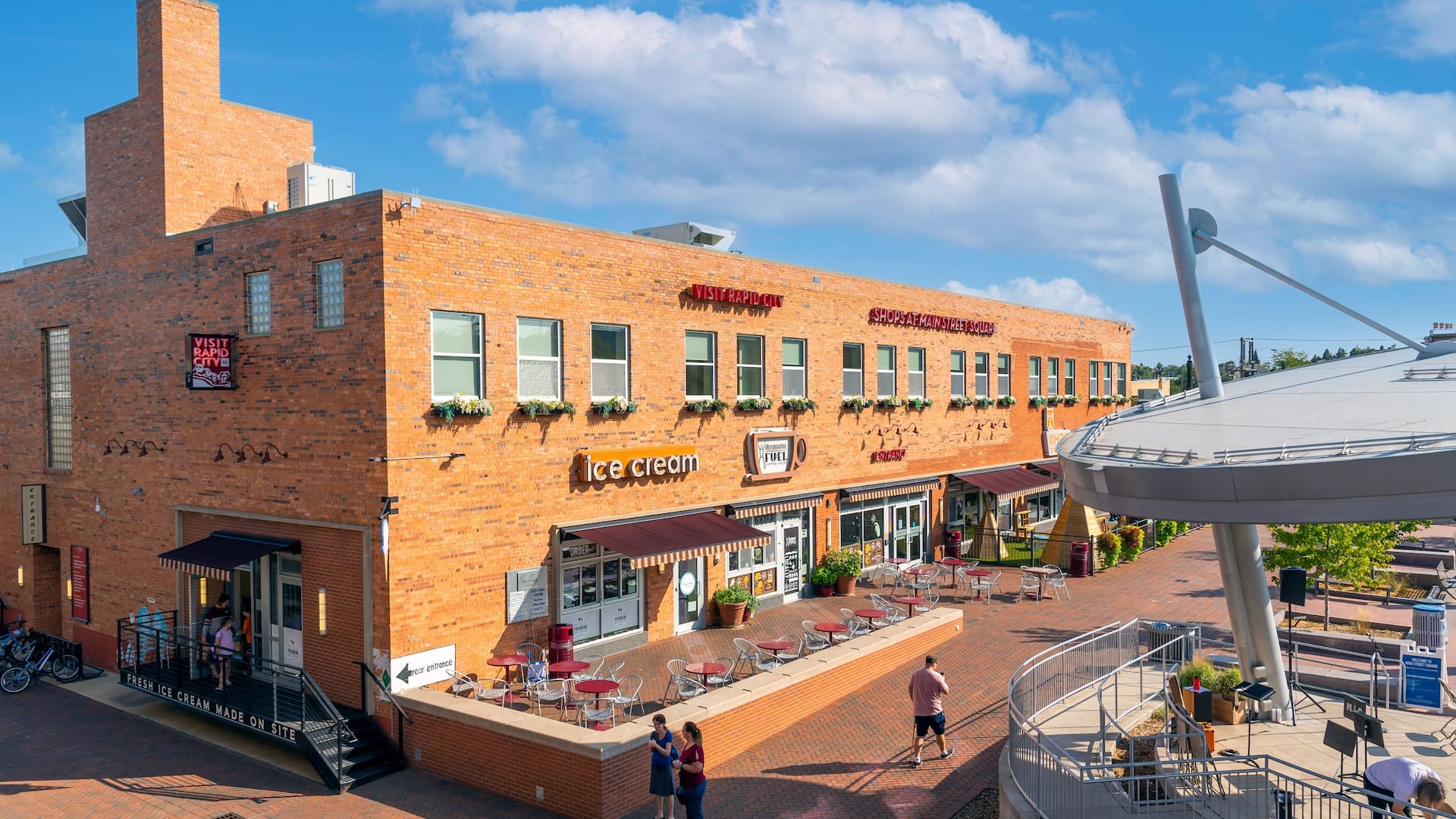 Hyatt Place Rapid City Main Street Square Shops
