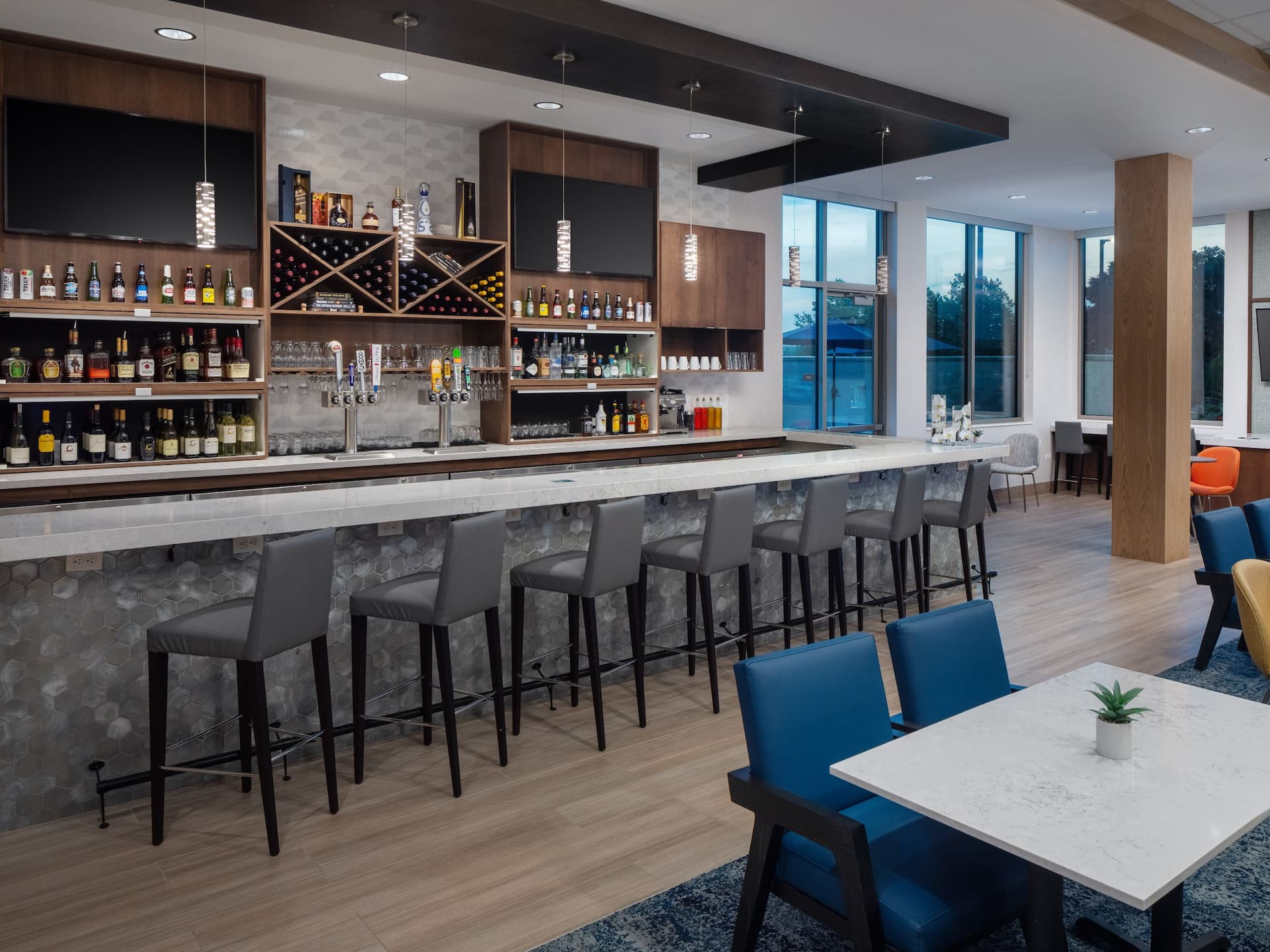 Hyatt House Vacaville H Bar