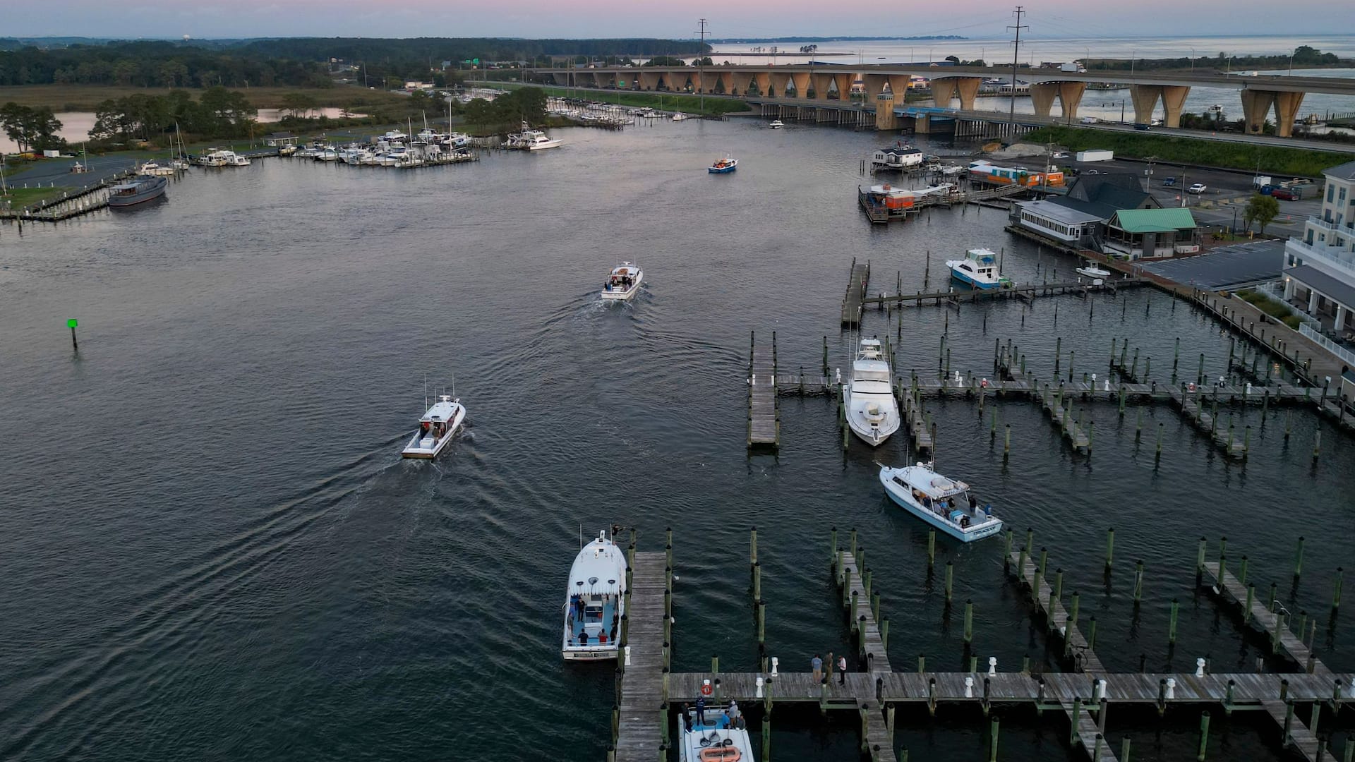 Hyatt Place Kent Narrows & Marina Boat Departure