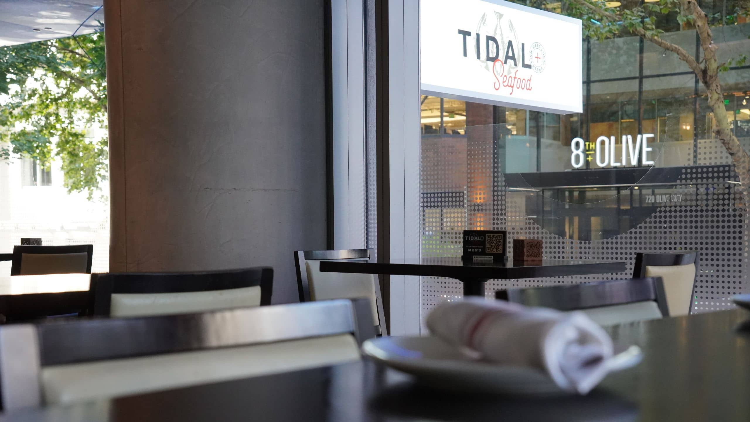 Hyatt at Olive 8 Dining Detail