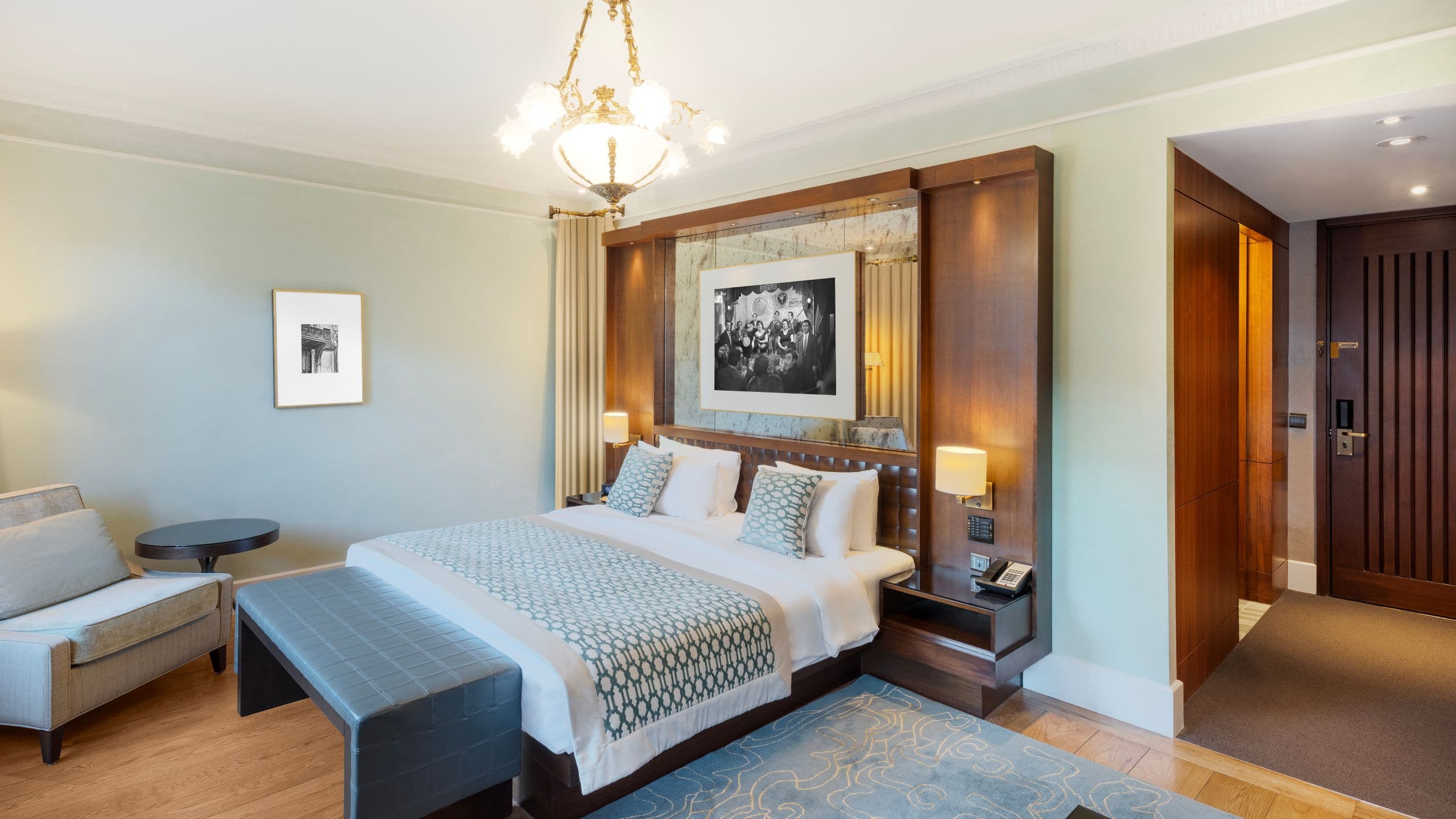 3 de 5 Park Hyatt Istanbul - Macka Palas Park King Bed Entrance