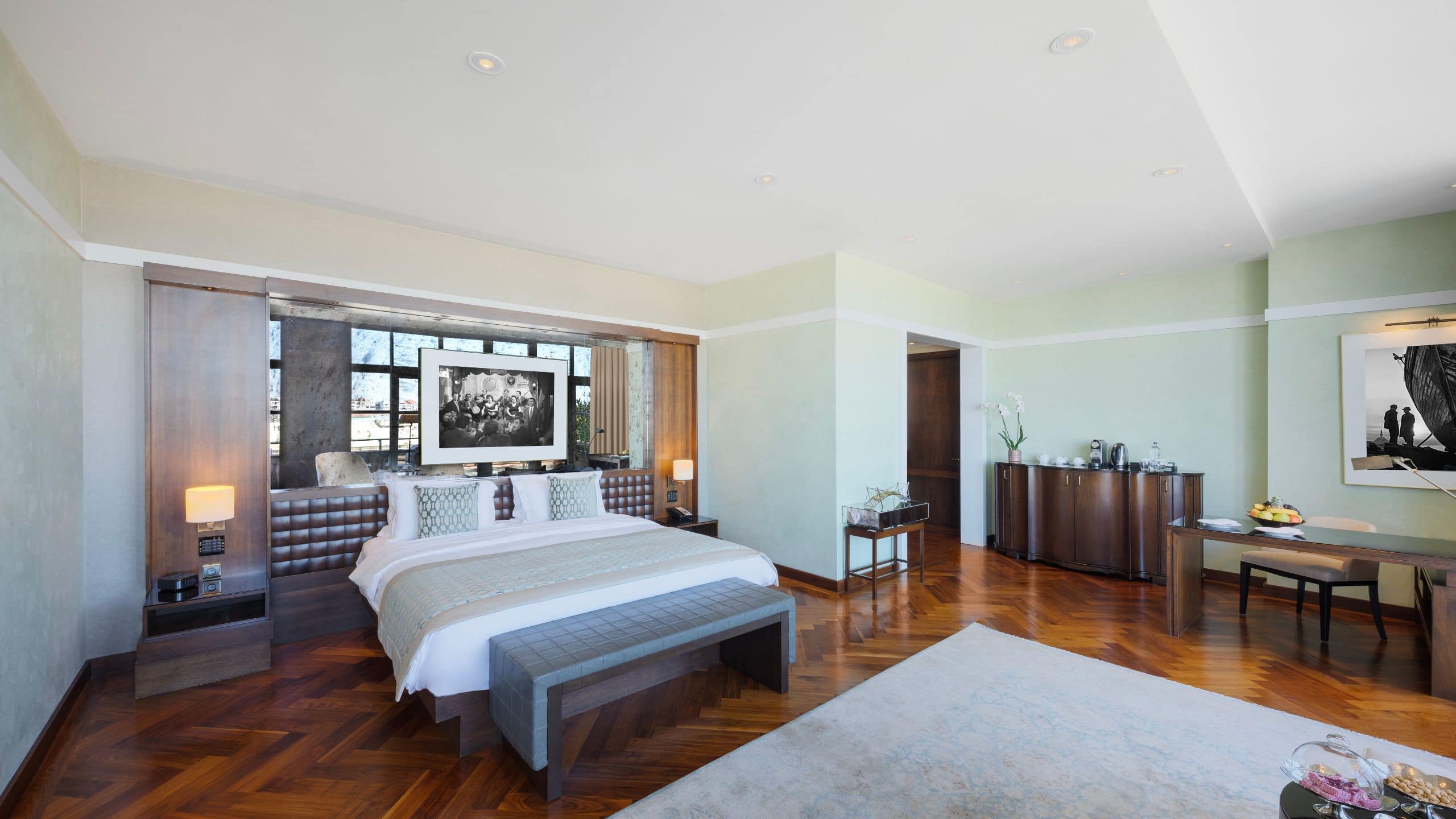 Park Hyatt Istanbul - Macka Palas Park Terrace Suite Bed