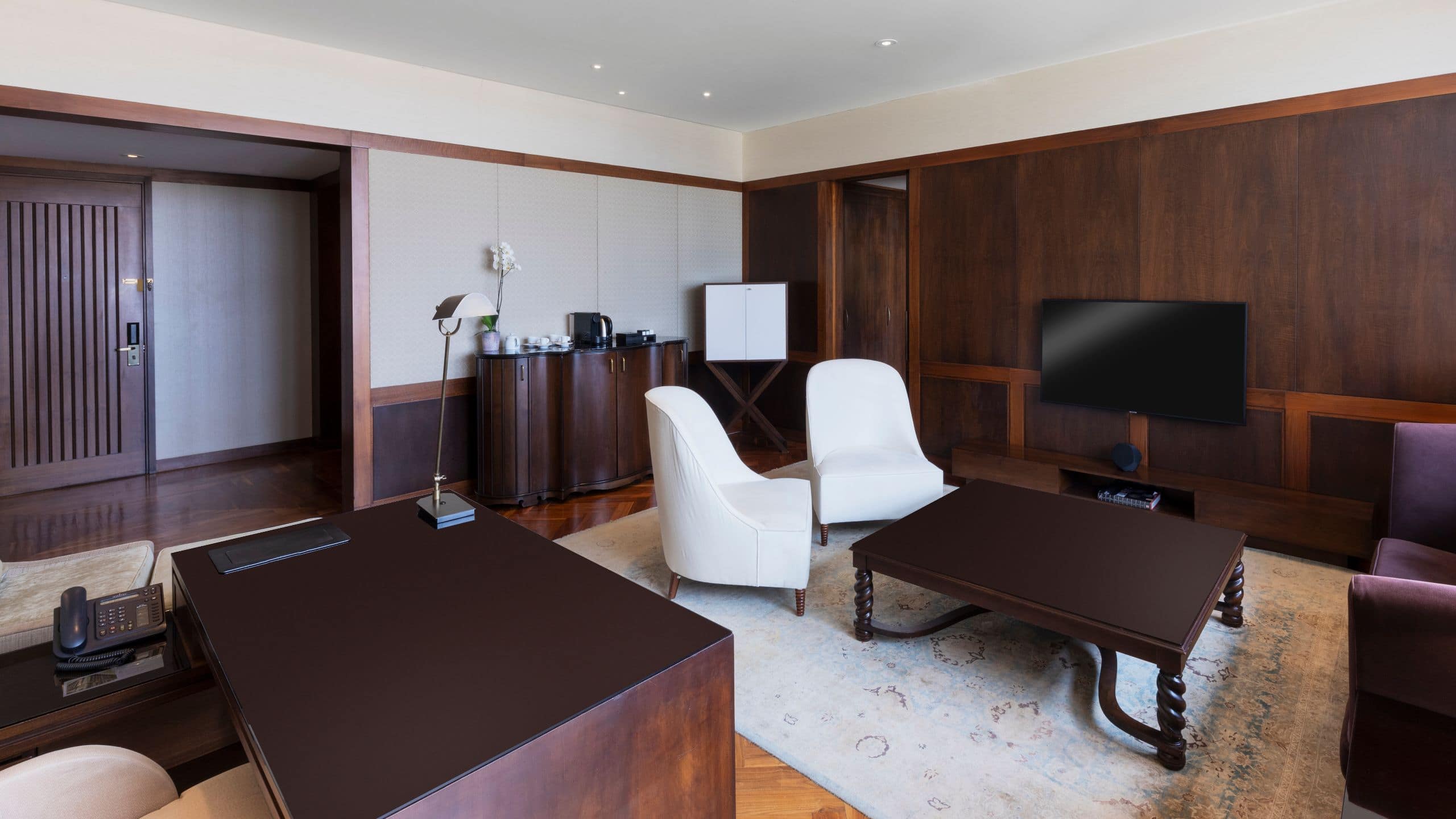Park Hyatt Istanbul - Macka Palas Executive Suite Living Room