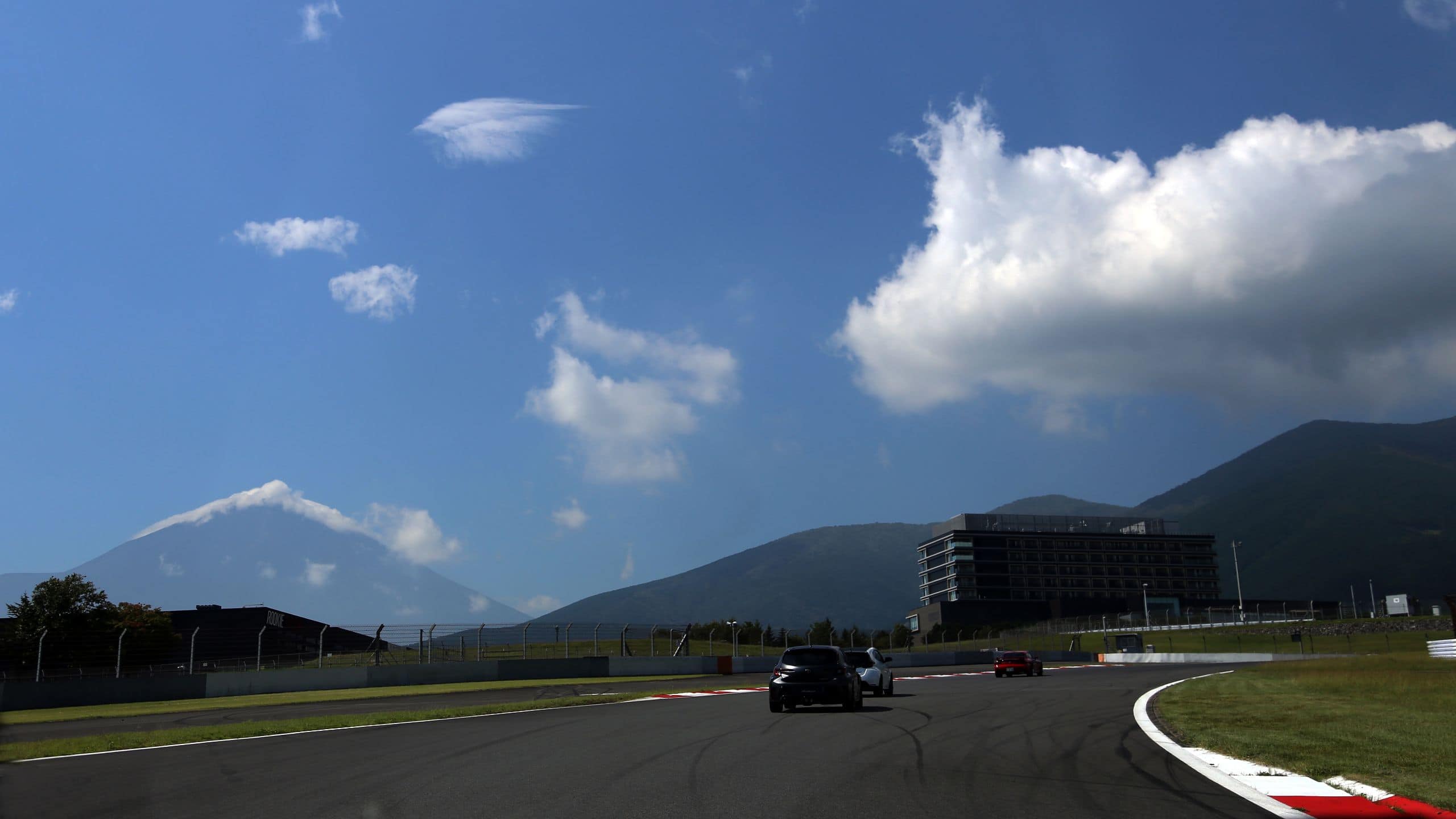 Fuji Speedway Hotel Speedway Circuit Experience Mount Fuji Exterior Summer
