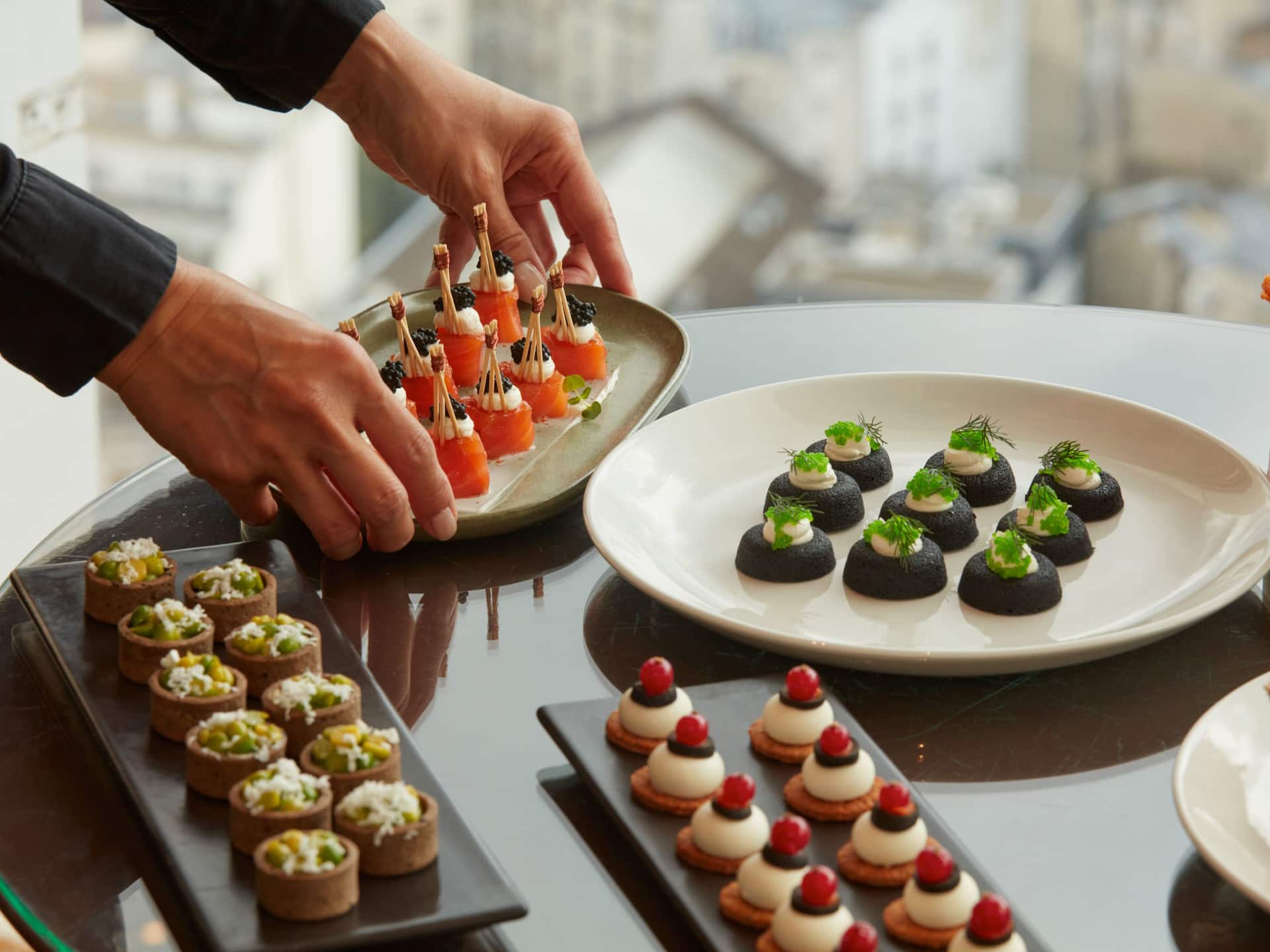 Hyatt Regency Paris Étoile Windo Skybar Cocktail Food Detail