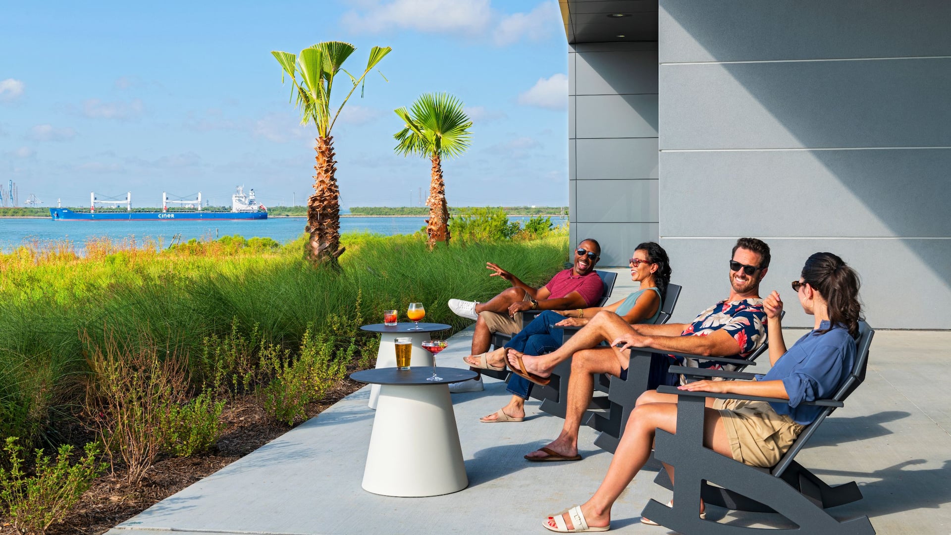 Hyatt Regency Baytown – Houston Patio Cocktails
