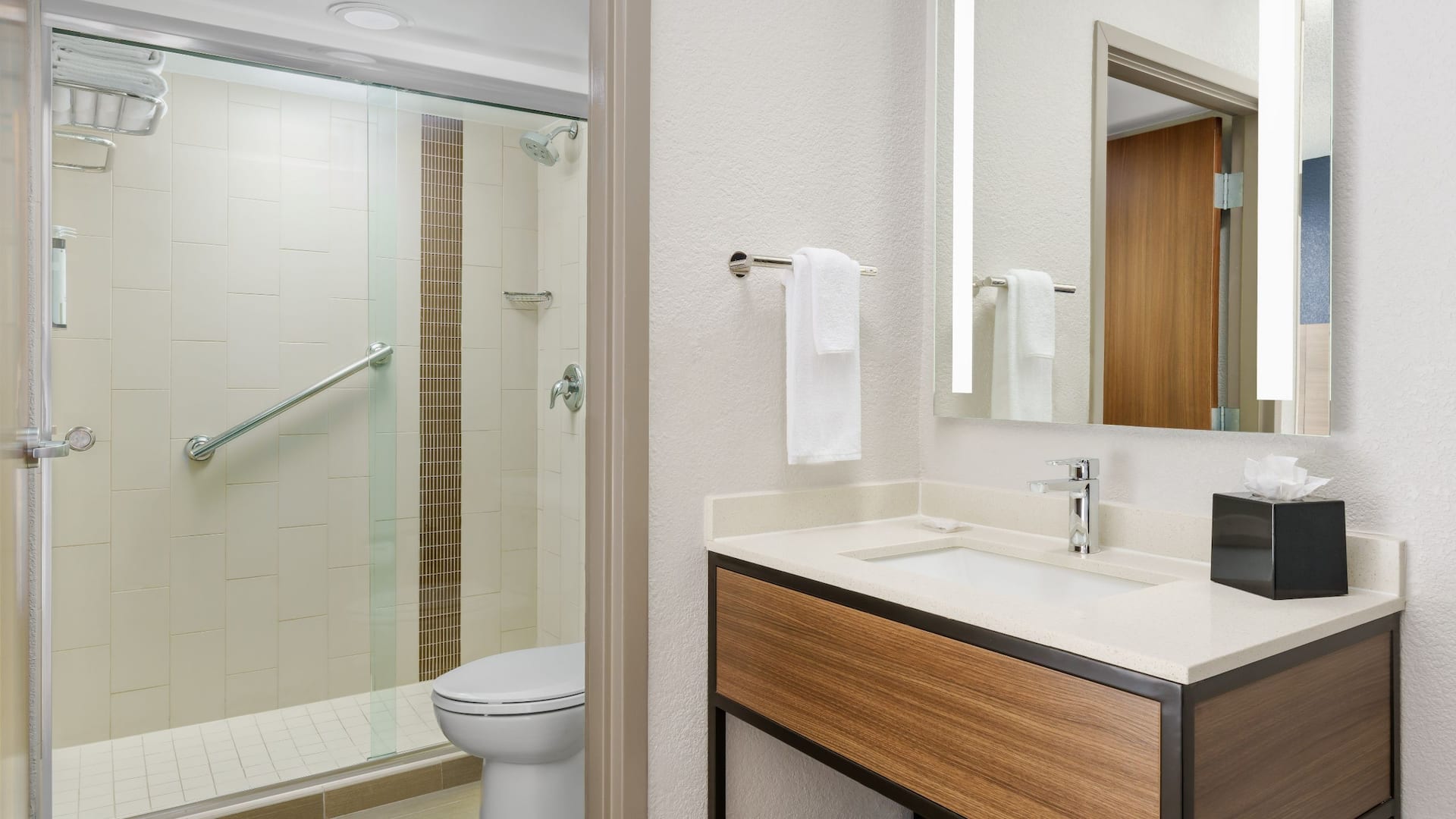 6 de 7 Hyatt Place Orlando / I-Drive / Convention Center Shower