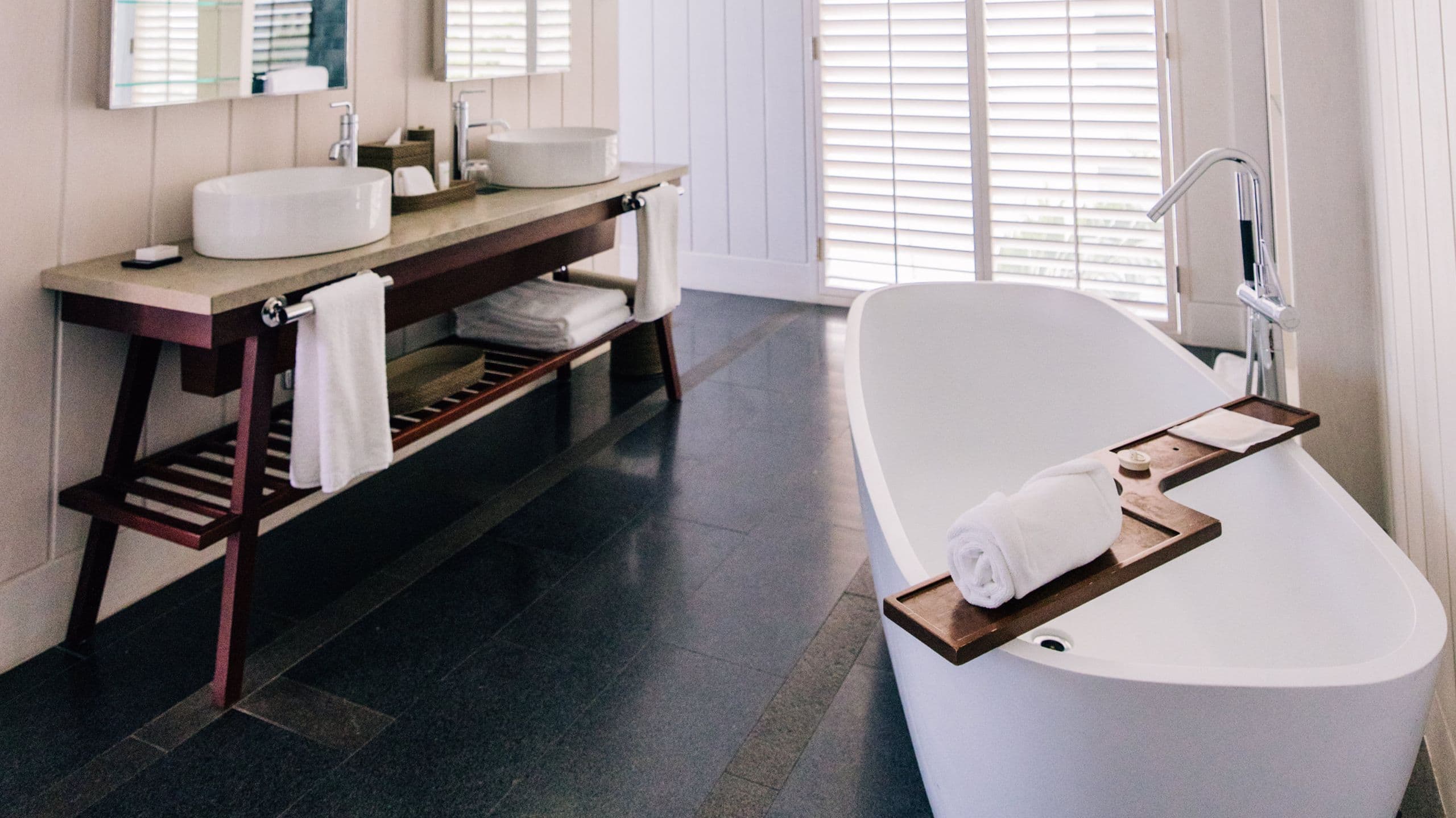 4 von 5 Park Hyatt St. Kitts Christophe Harbour Ocean View Suite Bathroom Bathtub