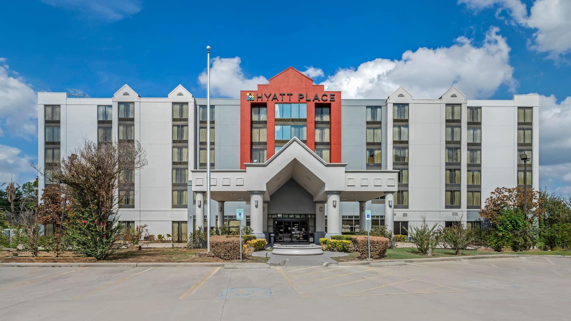 Hyatt Place Houston-North Hotel Entrance