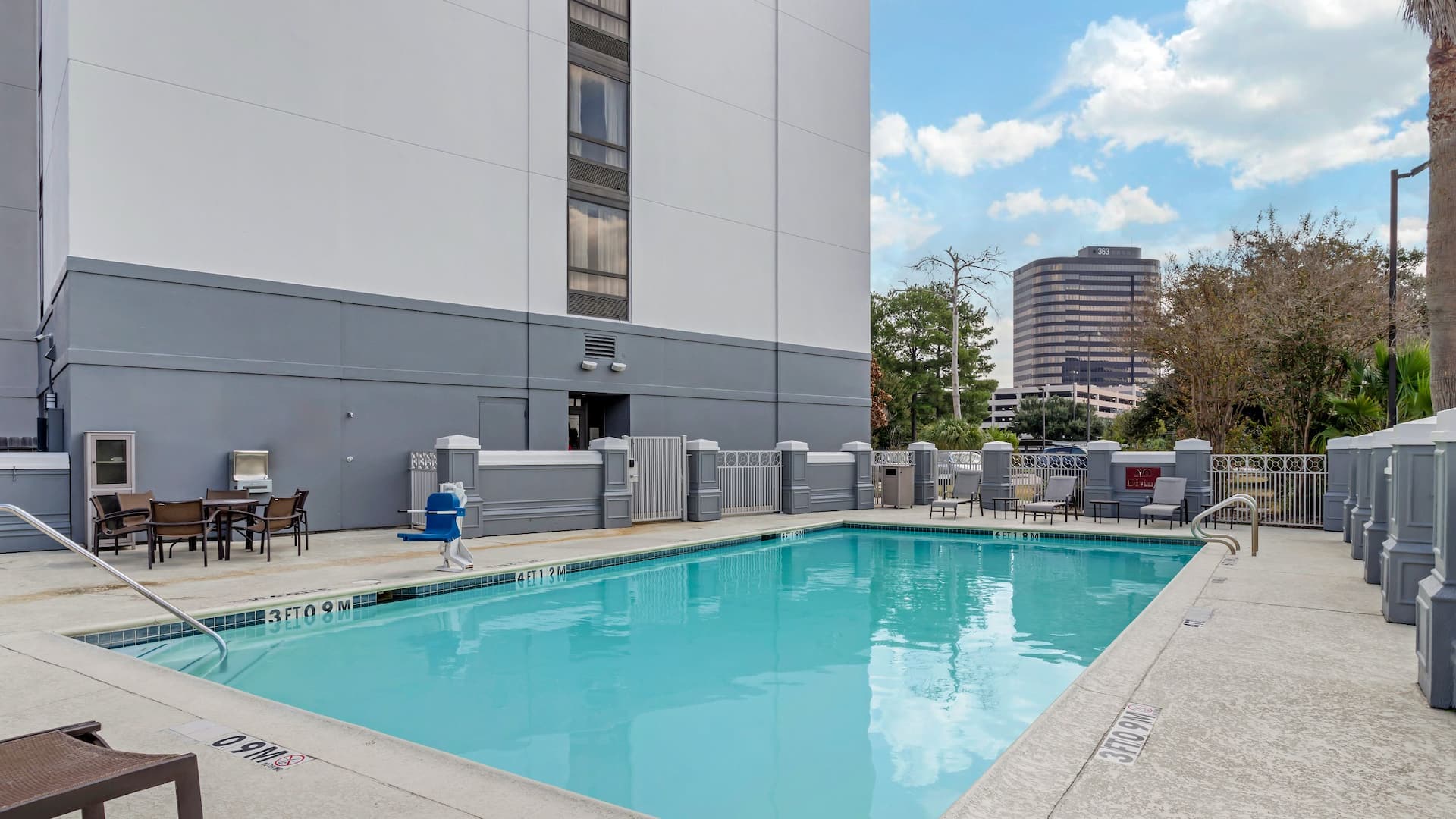 Hyatt Place Houston-North Swimming Pool