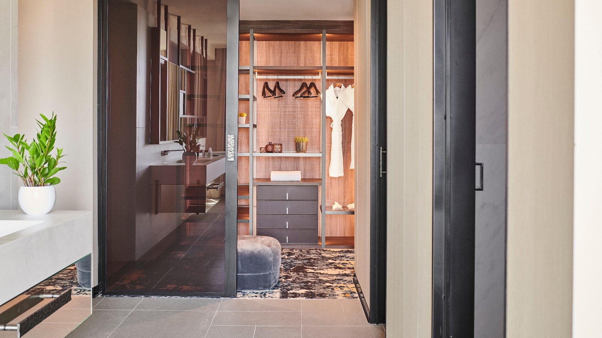 Grand Hyatt Barcelona Grand Suite Closet