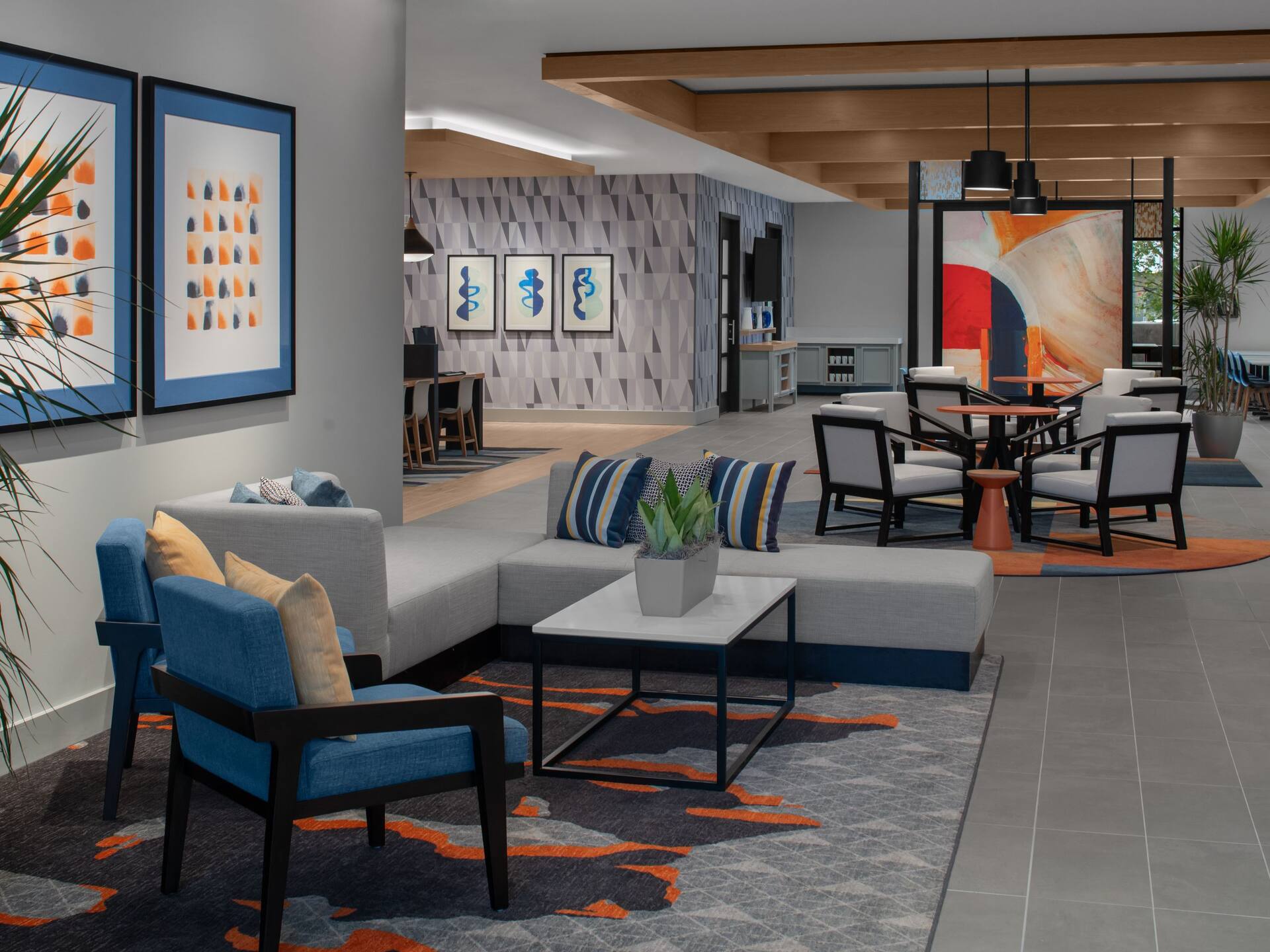 Hyatt House Lansing / University Area Main Lobby