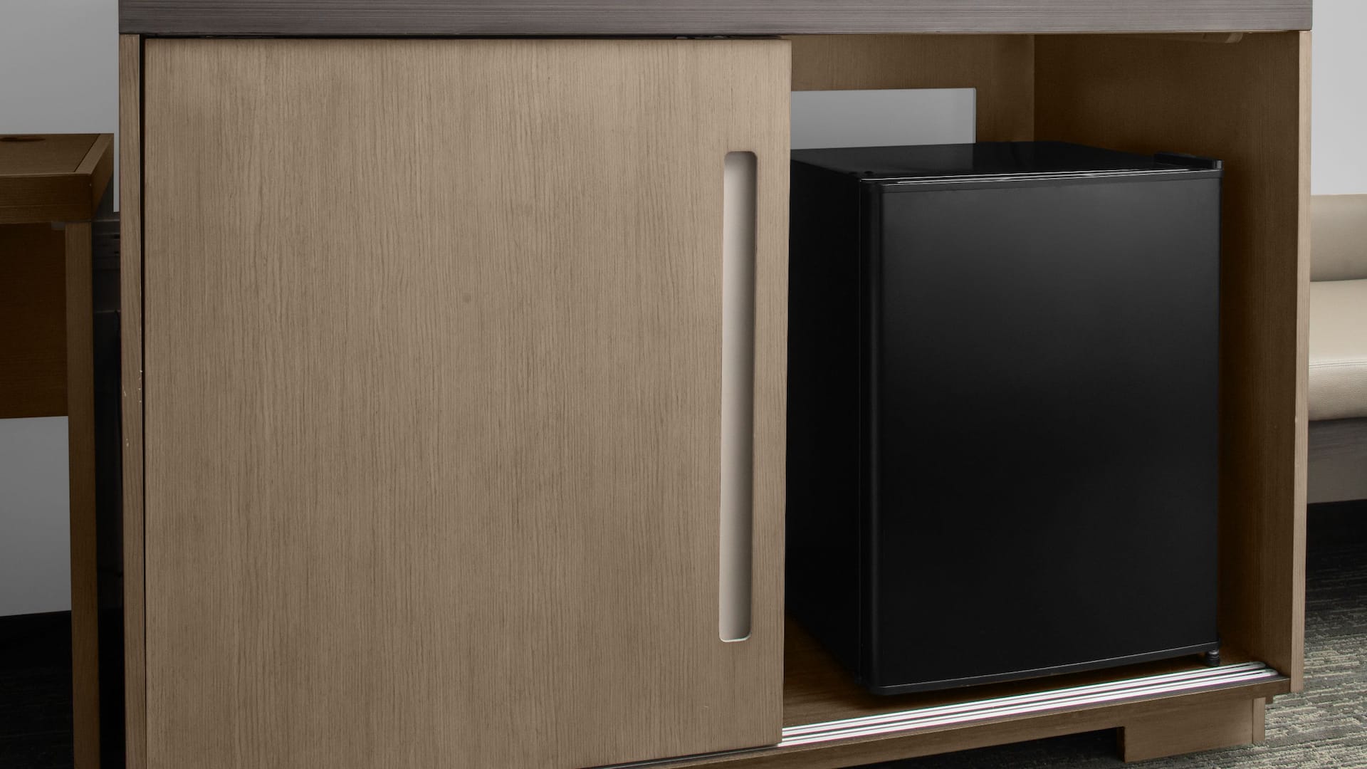 3 of 5 Hyatt House Lansing / University Area Double Queen With Den Fridge