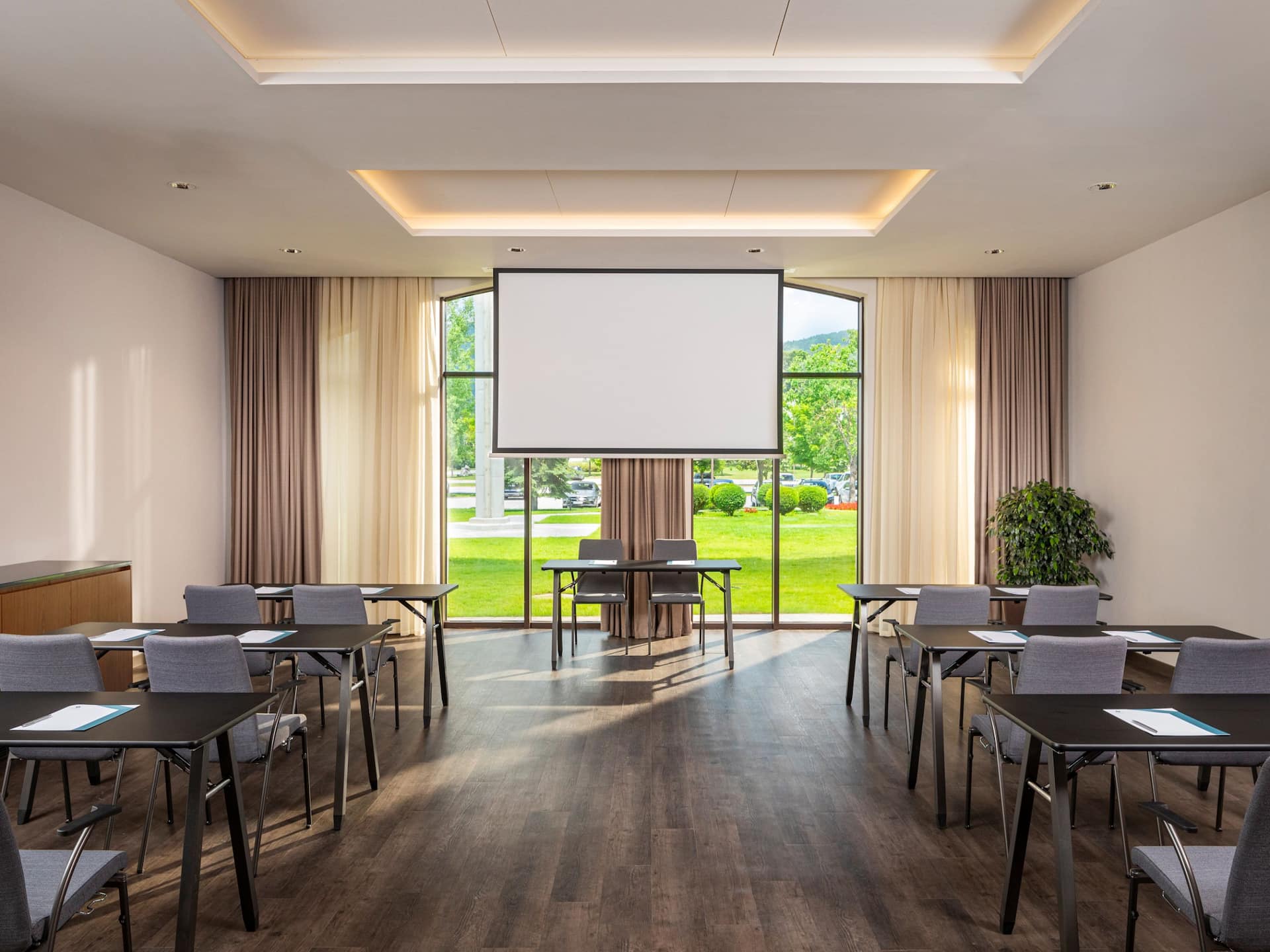 Hyatt Regency Pravets Resort Urvich Hall Garden View Classroom Setup