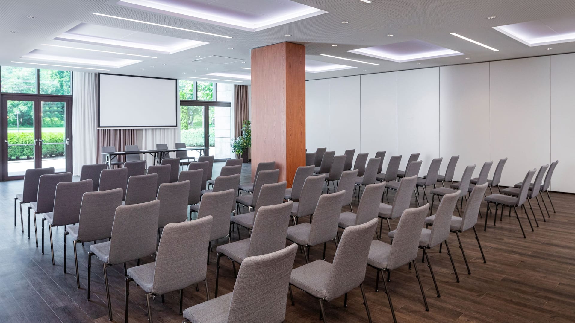Hyatt Regency Pravets Resort Monovets Hall T Shape Setup