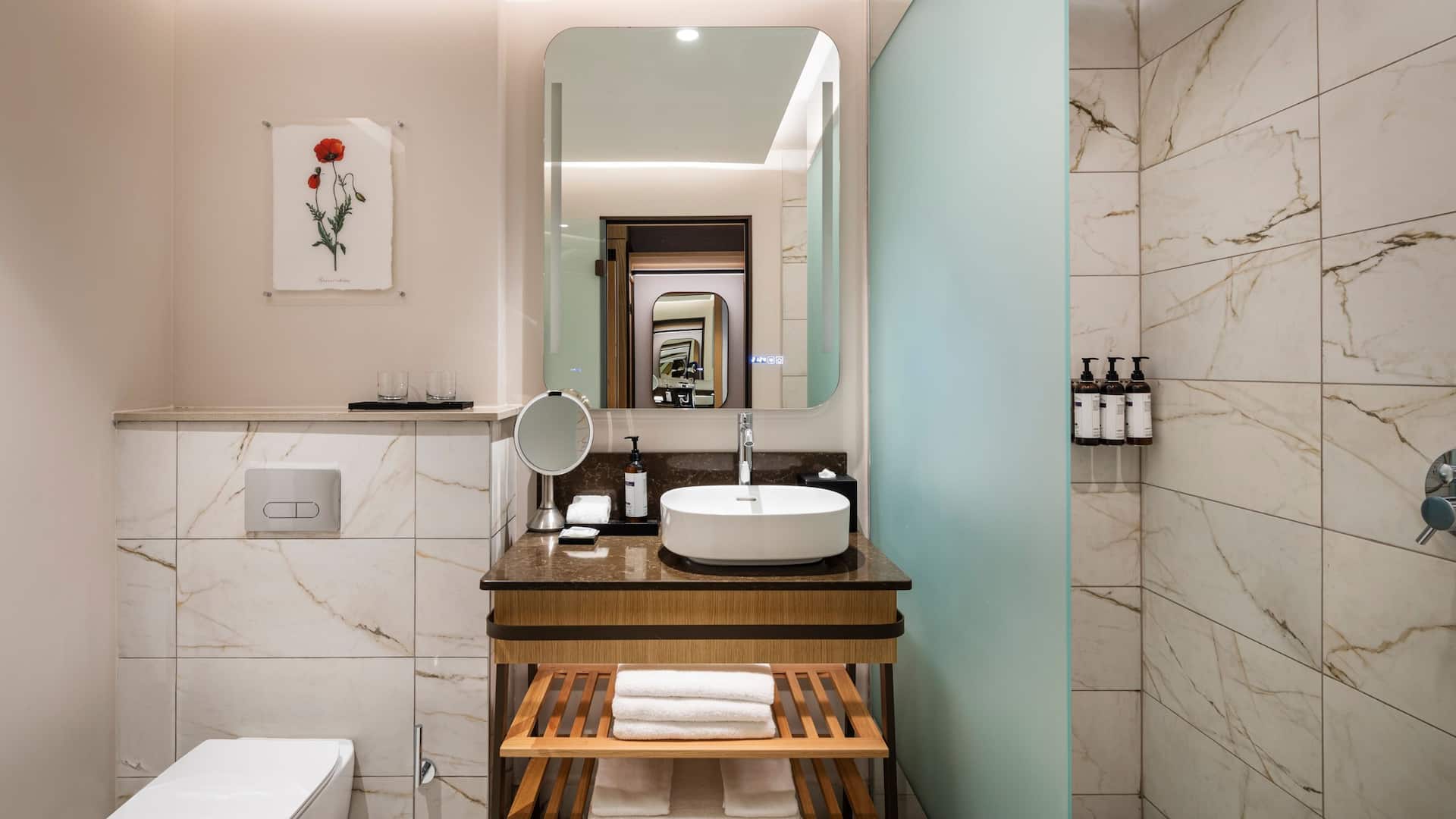 3 от 5 Hyatt Regency Pravets Resort King Bed Room Bathroom