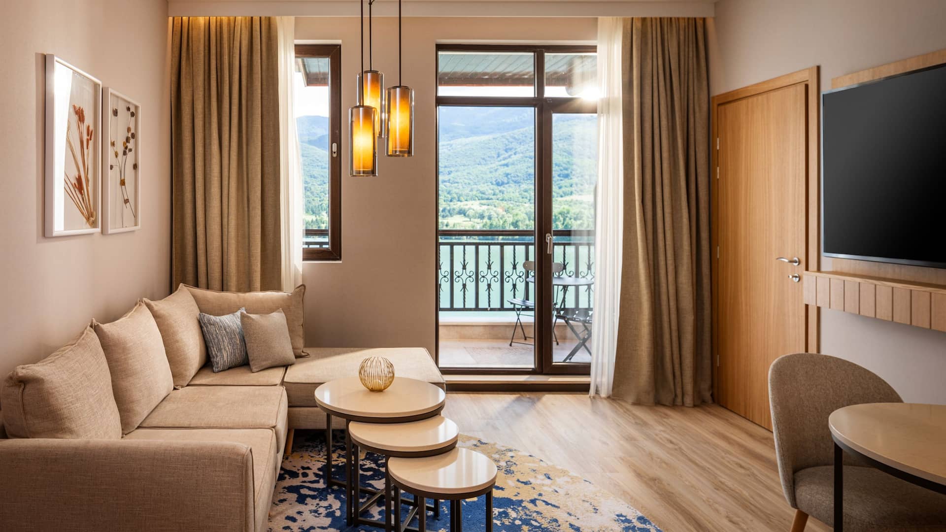 1 от 7 Hyatt Regency Pravets Resort Regency Suite Lake View Whole Living Room