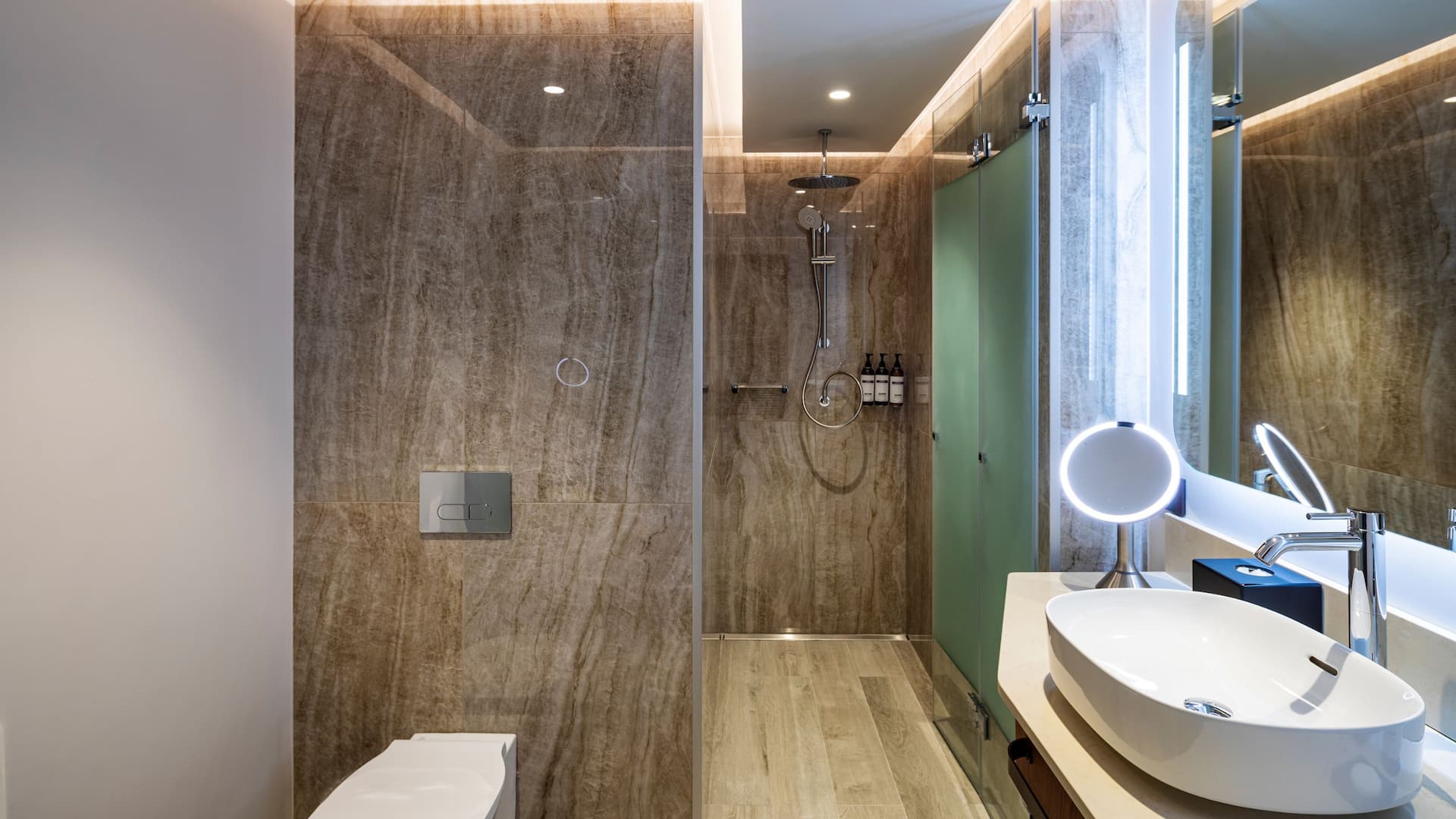 4 от 6 Hyatt Regency Pravets Resort Presidential Suite Bathroom