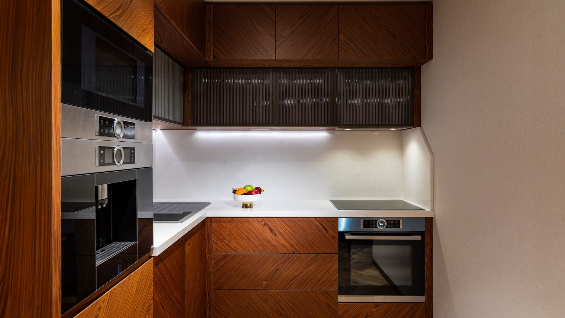 1 от 6 Hyatt Regency Pravets Resort Presidential Suite Kitchen