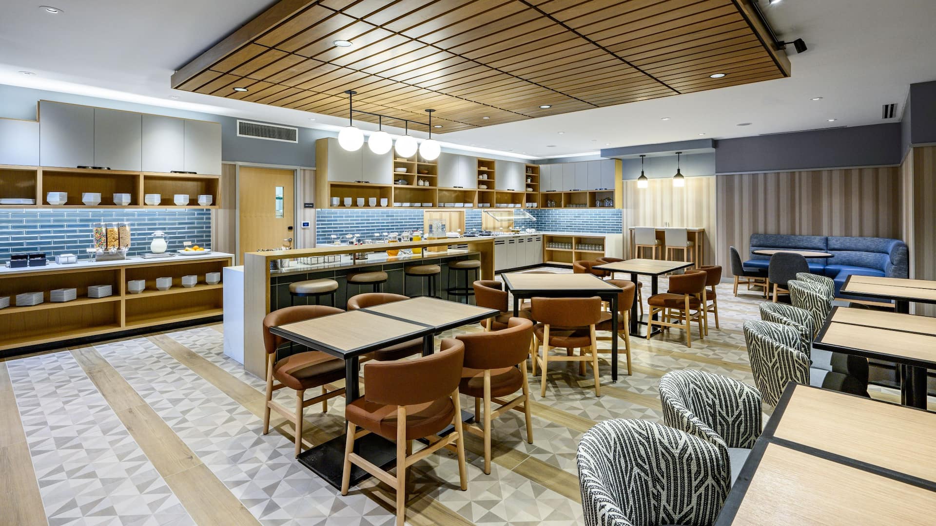 Hyatt Place Albany Breakfast Bar
