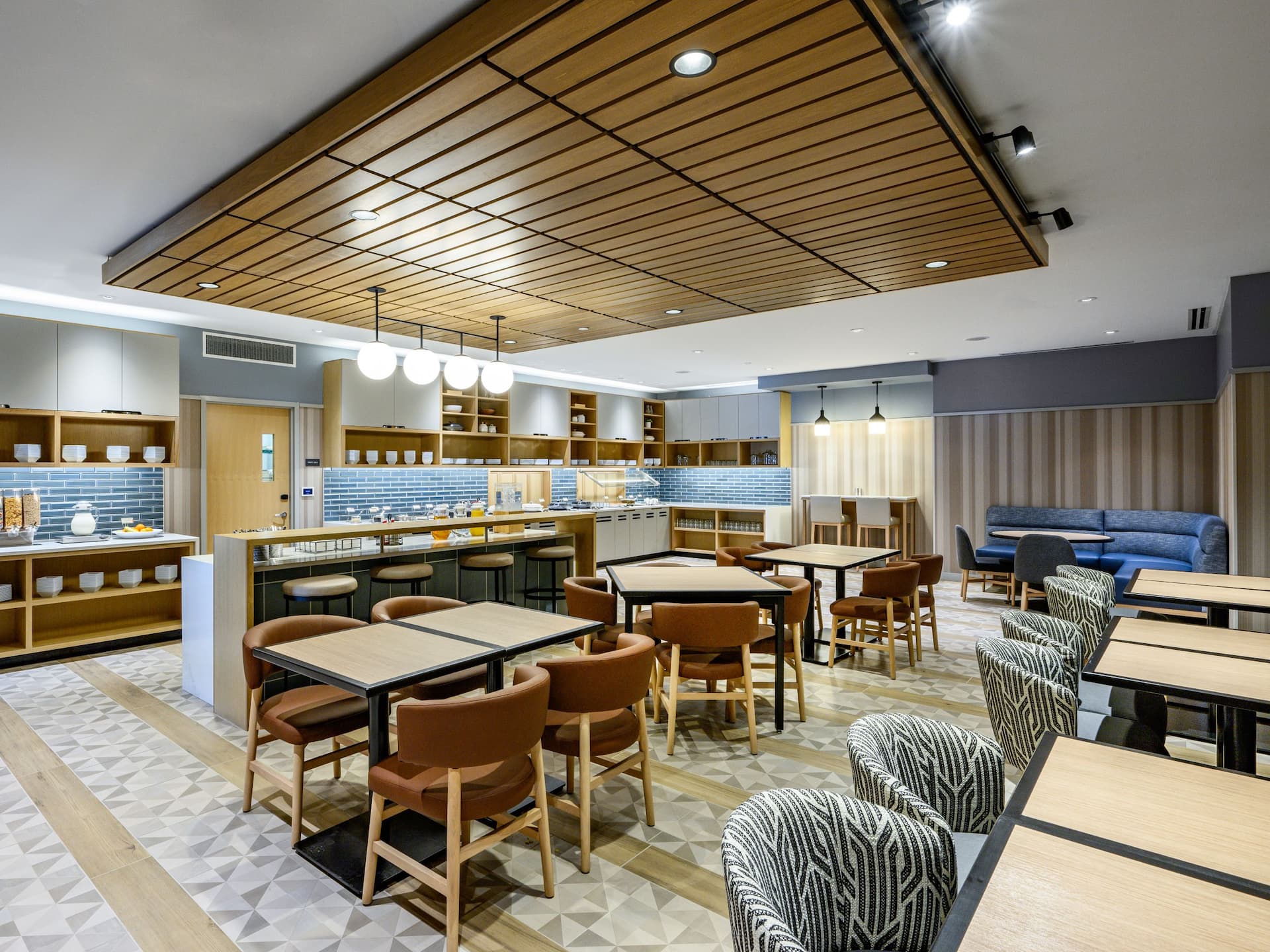 Hyatt Place Albany Breakfast Bar