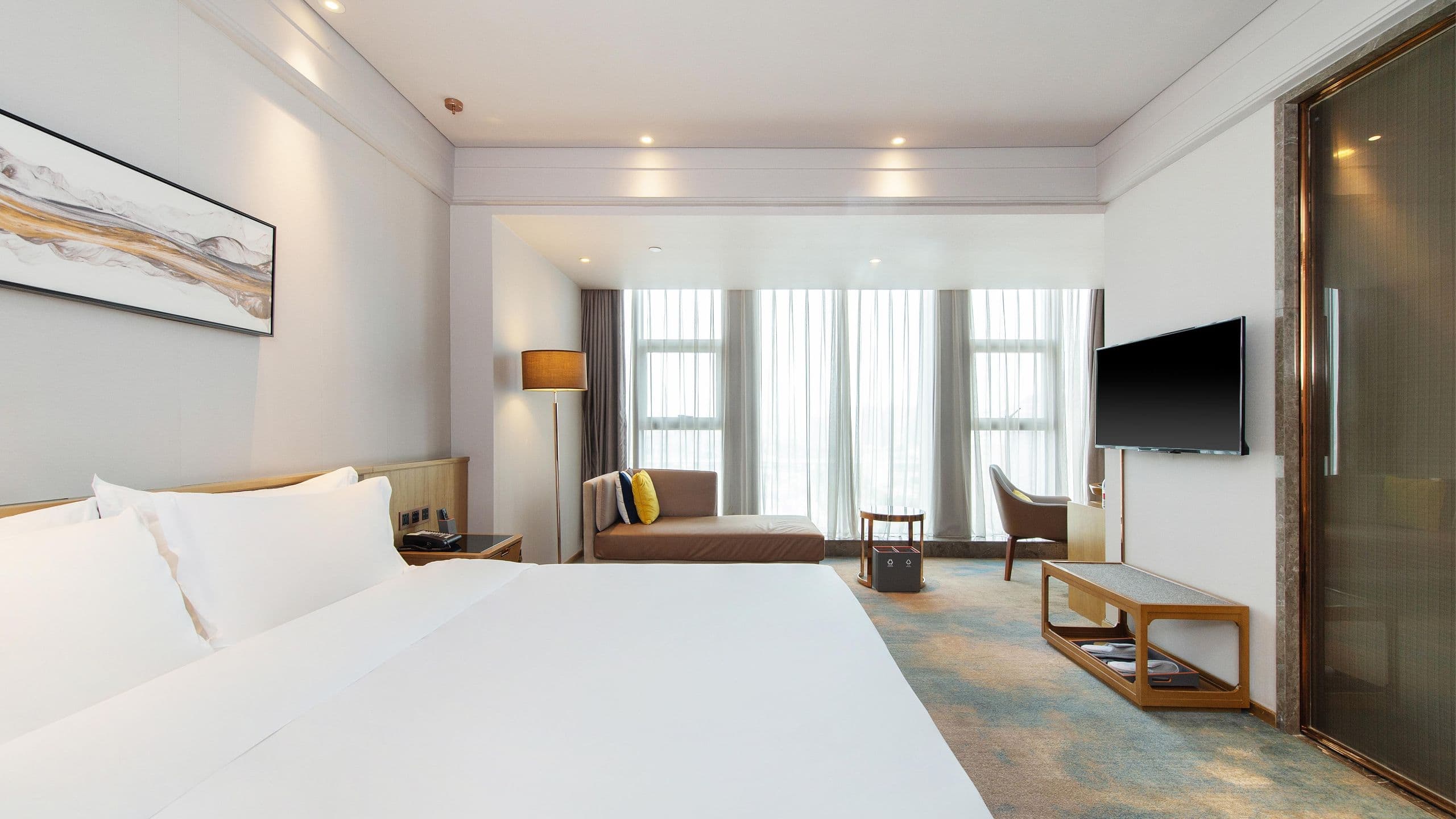 UrCove Hefei Eco-Tech Development Area Deluxe King Bed