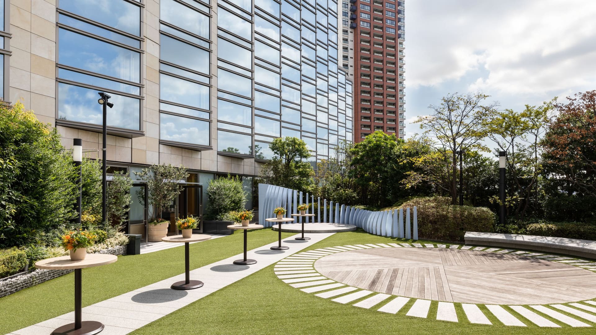 Grand Hyatt Tokyo Chapel Garden