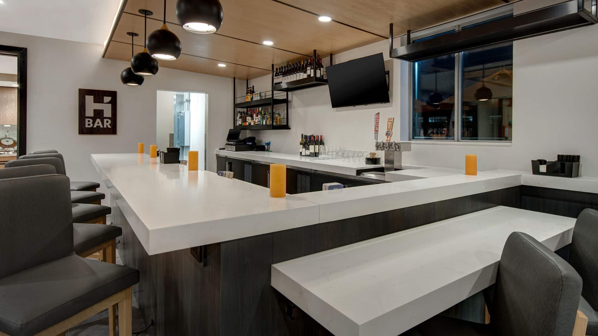 Hyatt House Mall of America / MSP Airport H Bar