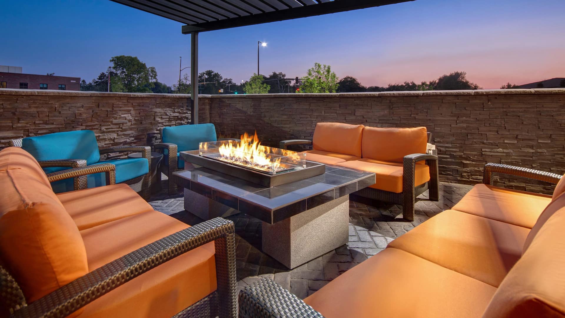 Hyatt House Mall of America / MSP Airport Terrace Fireplace