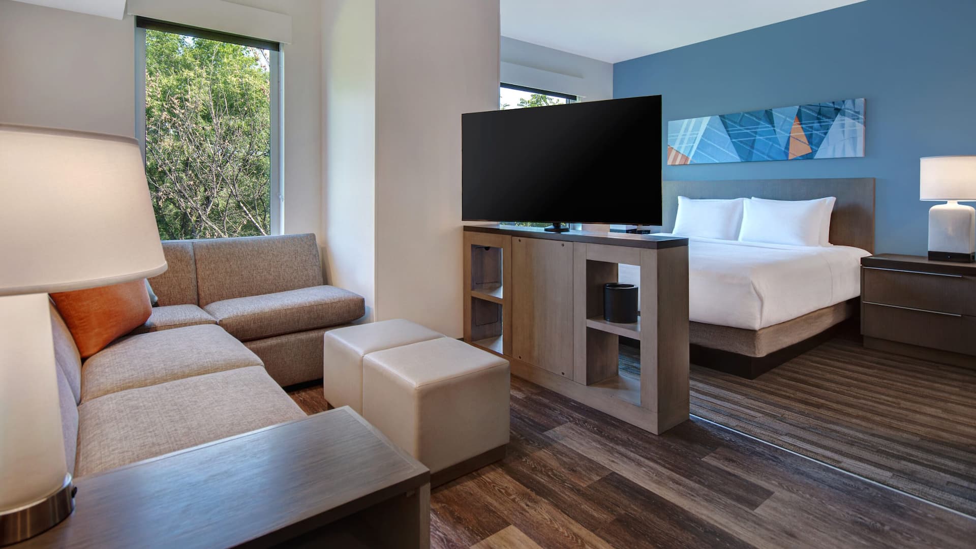 5 of 7 Hyatt House Mall of America / MSP Airport King Guestroom Layout