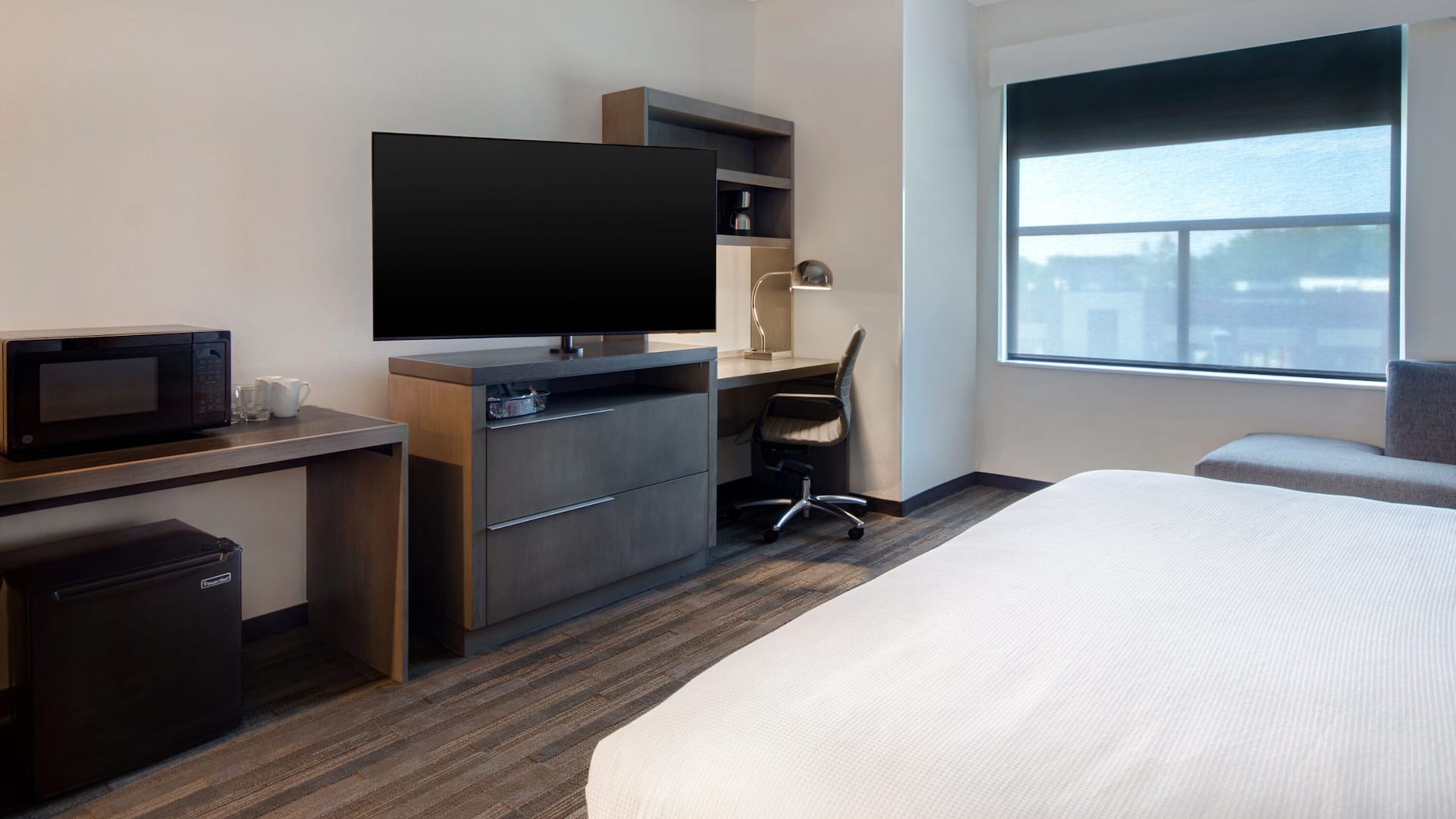 9 of 10 Hyatt House Mall of America / MSP Airport Guestroom Television