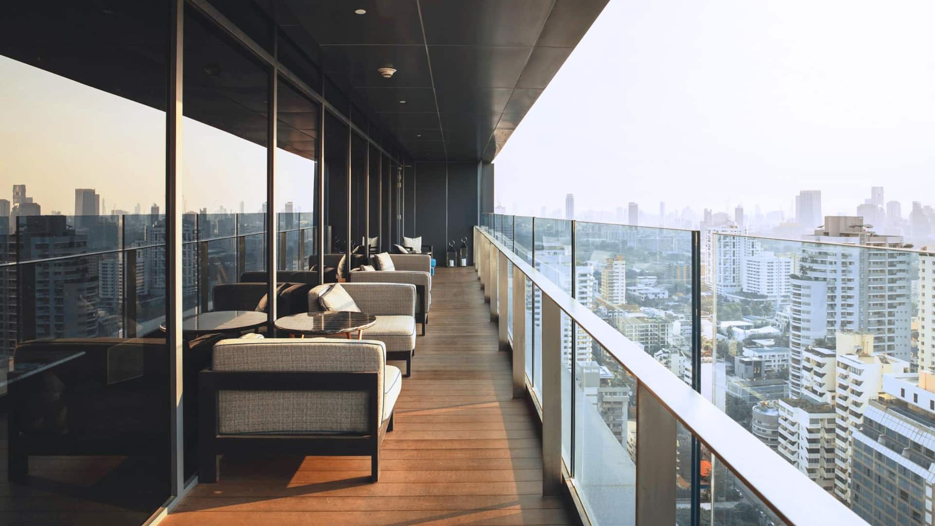 Hyatt Regency Bangkok Sukhumvit Regency Club Lounge Terrace