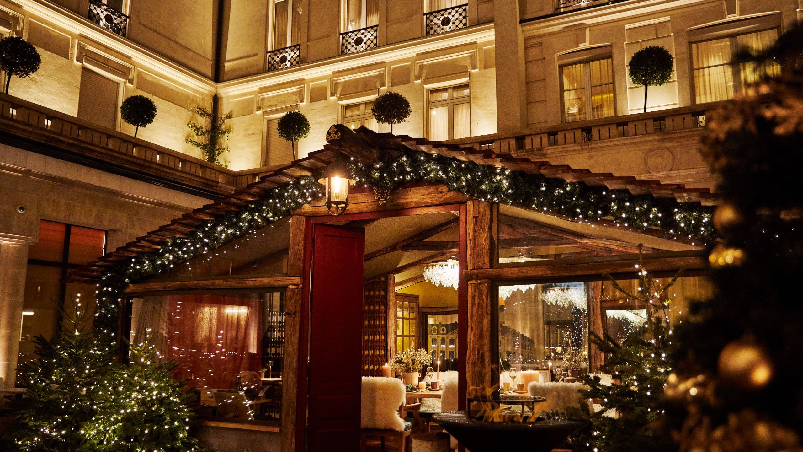 Park Hyatt Paris-Vendôme Chalet In Courtyard