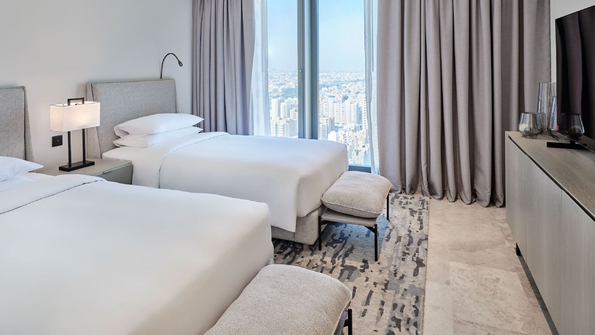 第 3，共 5 Grand Hyatt Kuwait Residences 3 Bedroom Apartment Bedroom